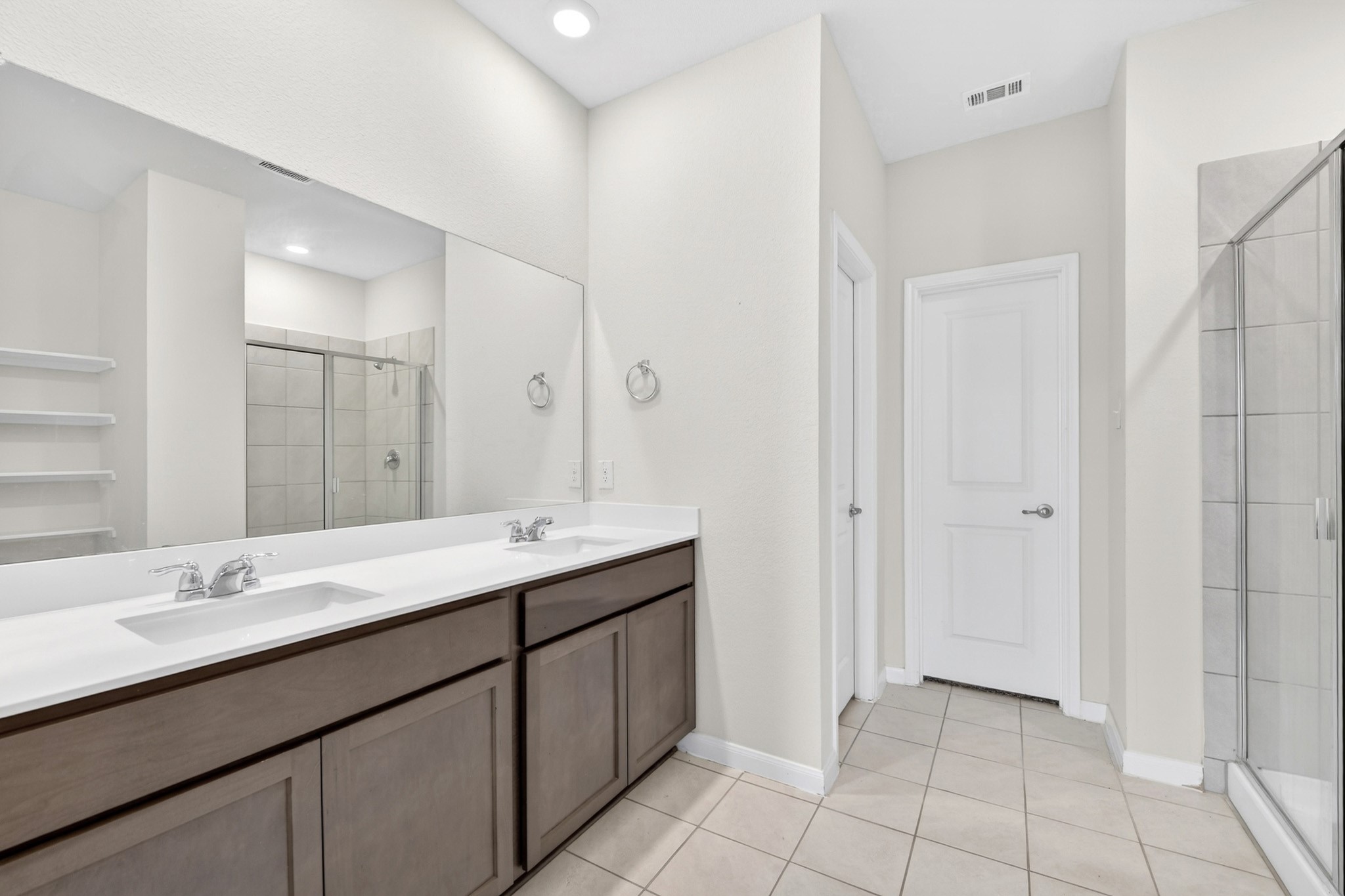 1103 Wagon Wheel Way