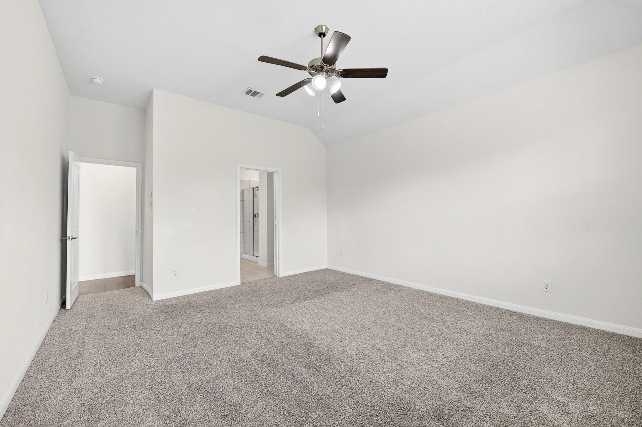1103 Wagon Wheel Way