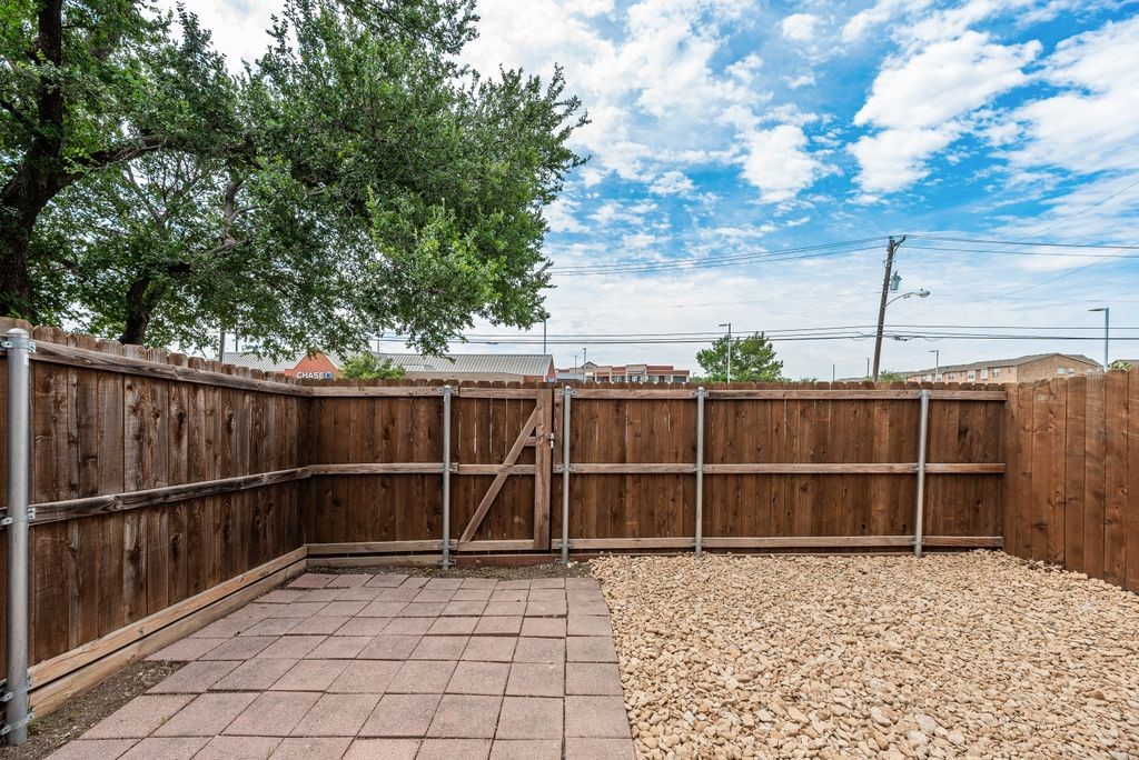 2203 Salem Drive