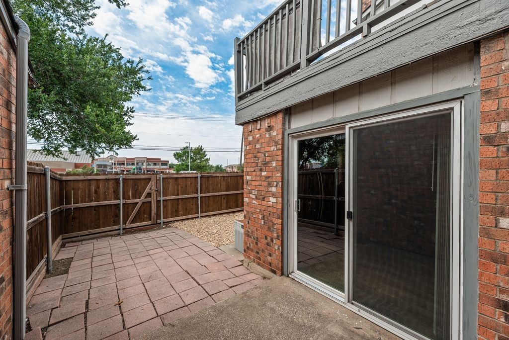 2203 Salem Drive