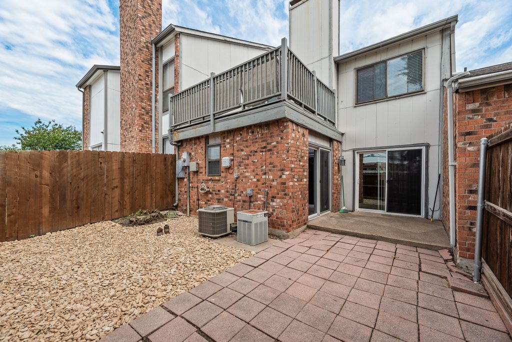 2203 Salem Drive
