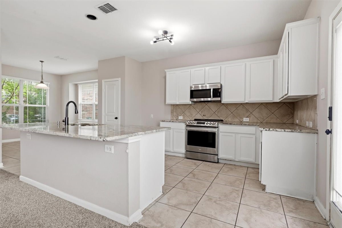 12233 Macaroon Lane