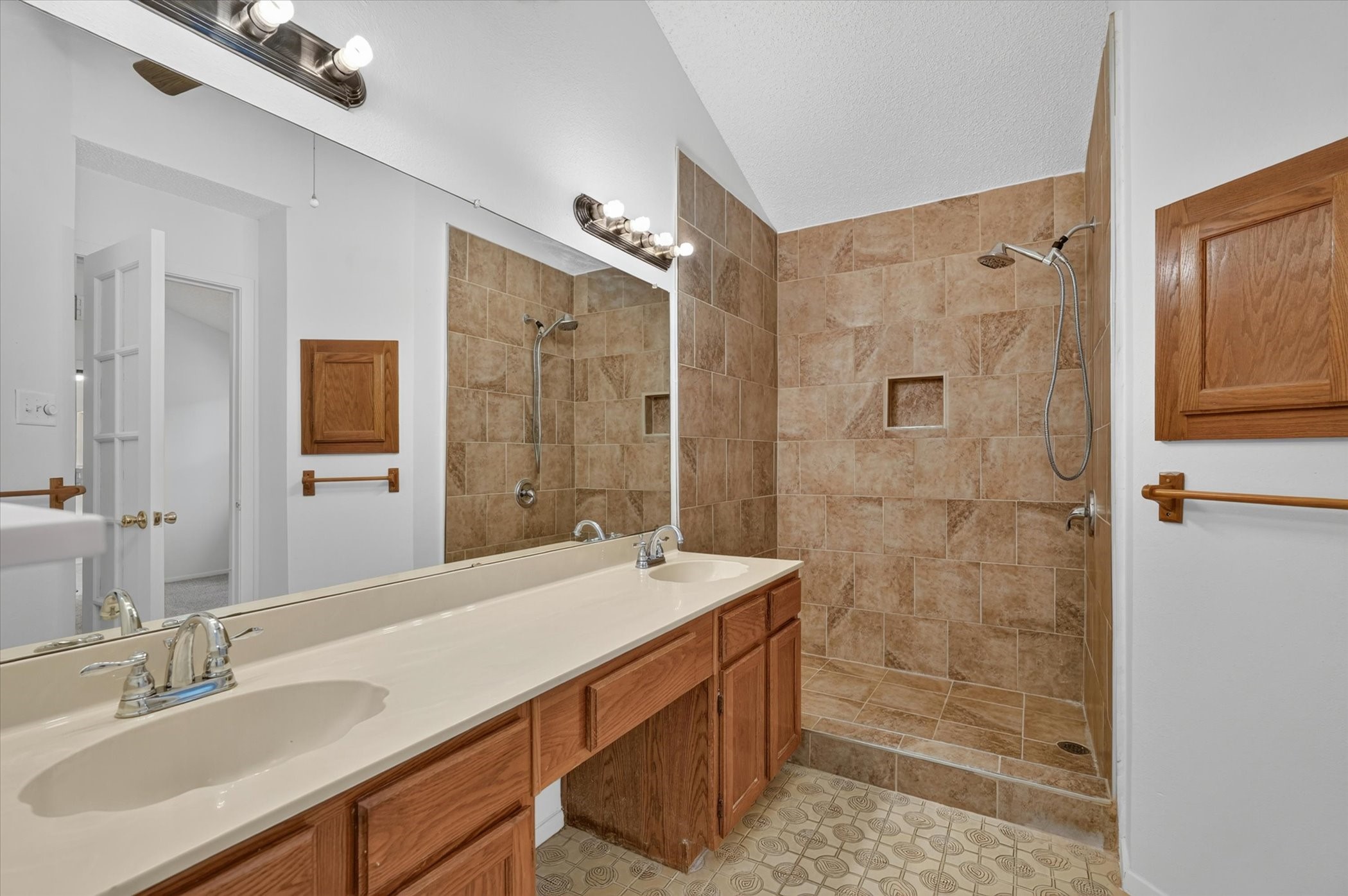 3408 Meadowview Drive