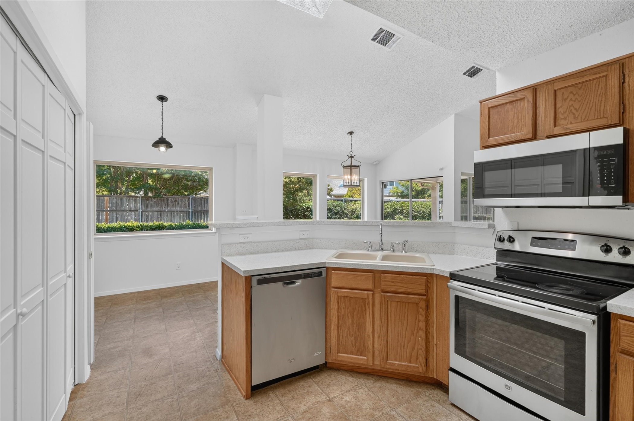 3408 Meadowview Drive