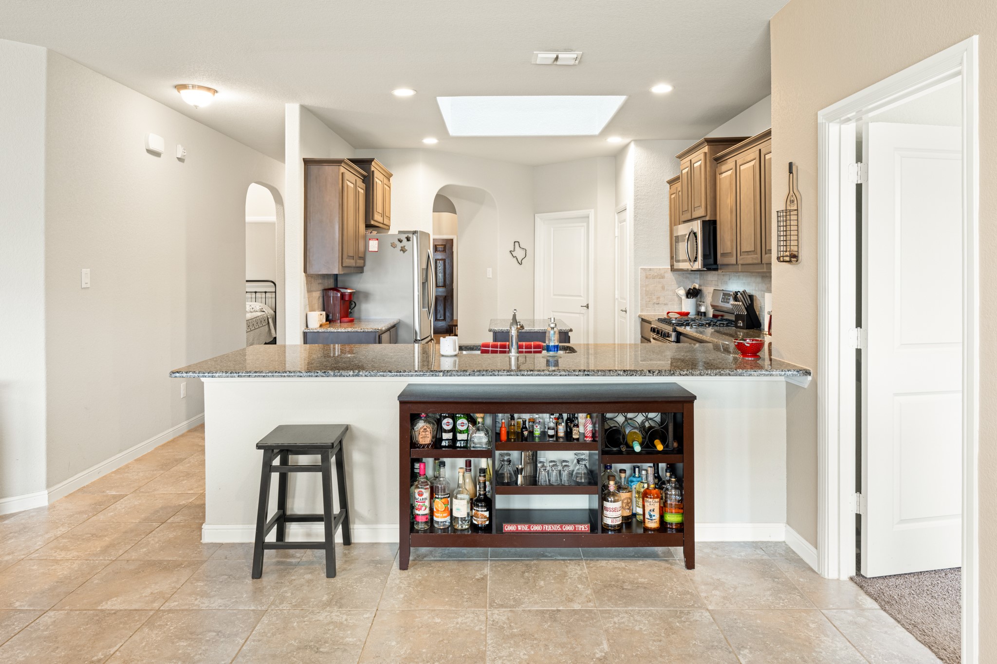 916 Falcon Road