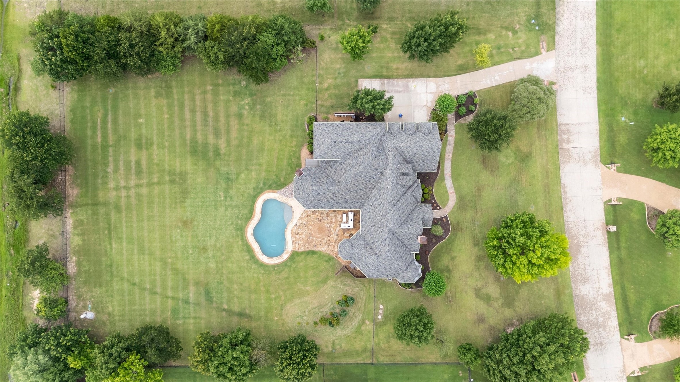 3063 Cedar Trail