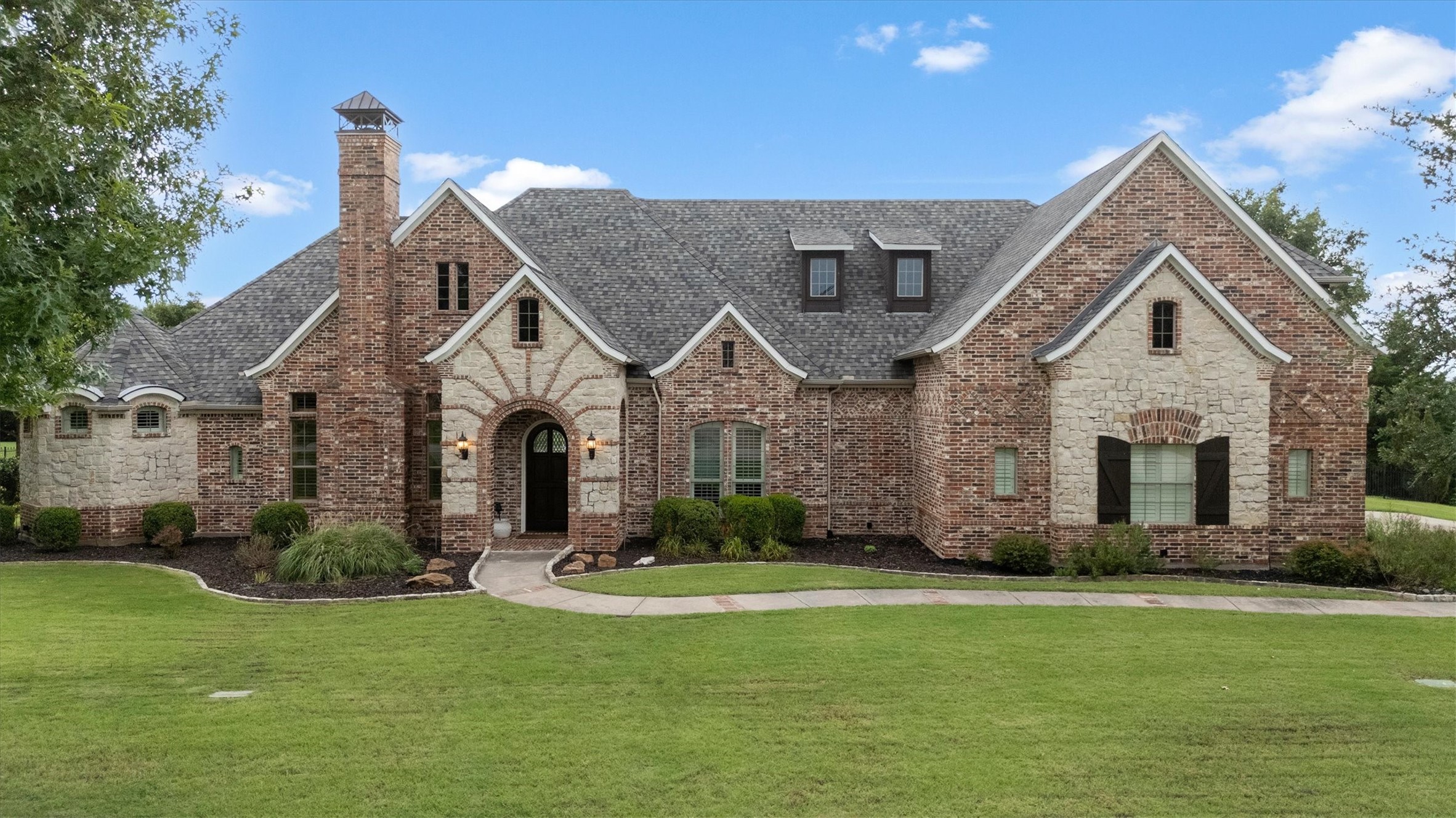 3063 Cedar Trail