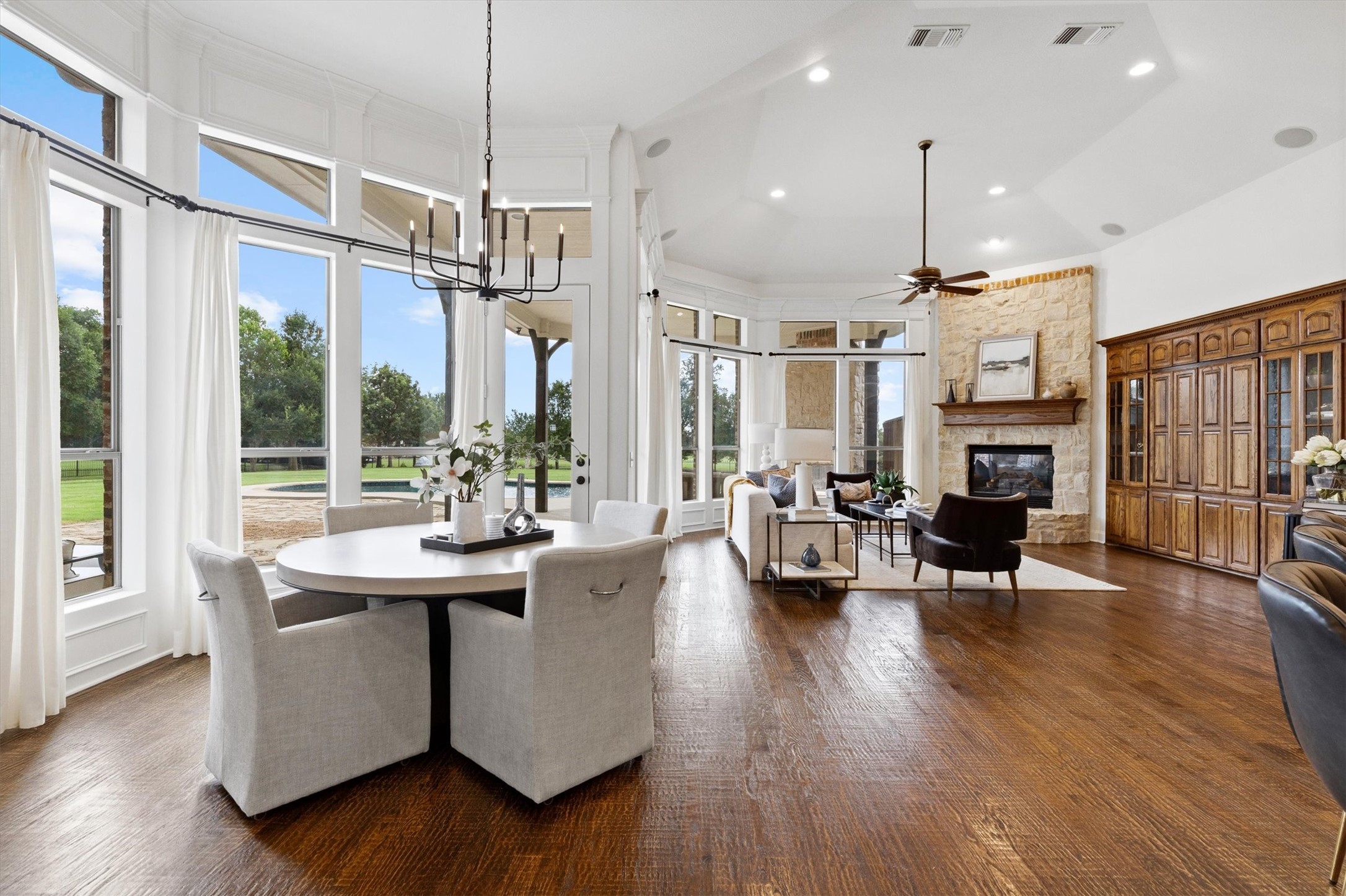 3063 Cedar Trail