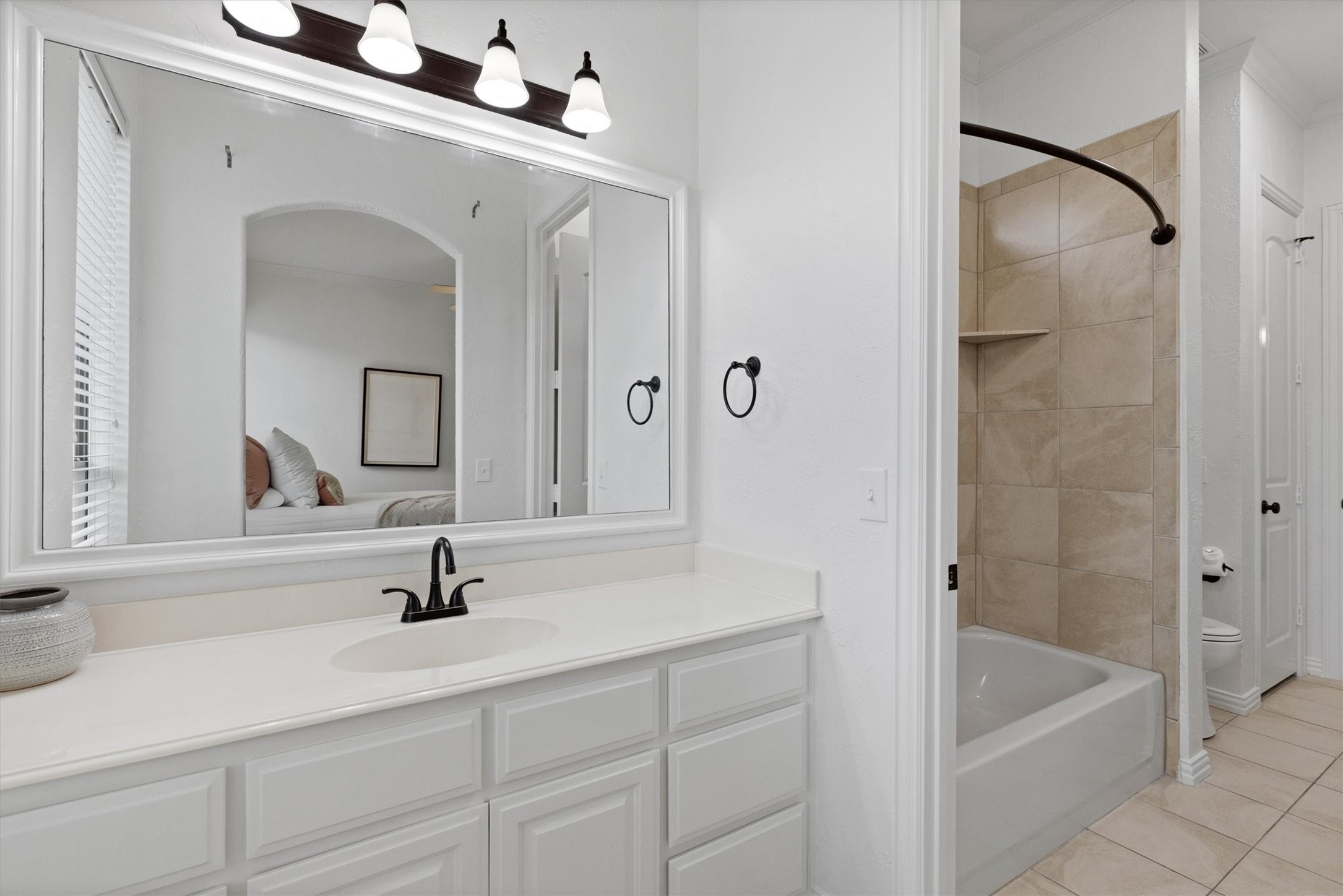 3063 Cedar Trail