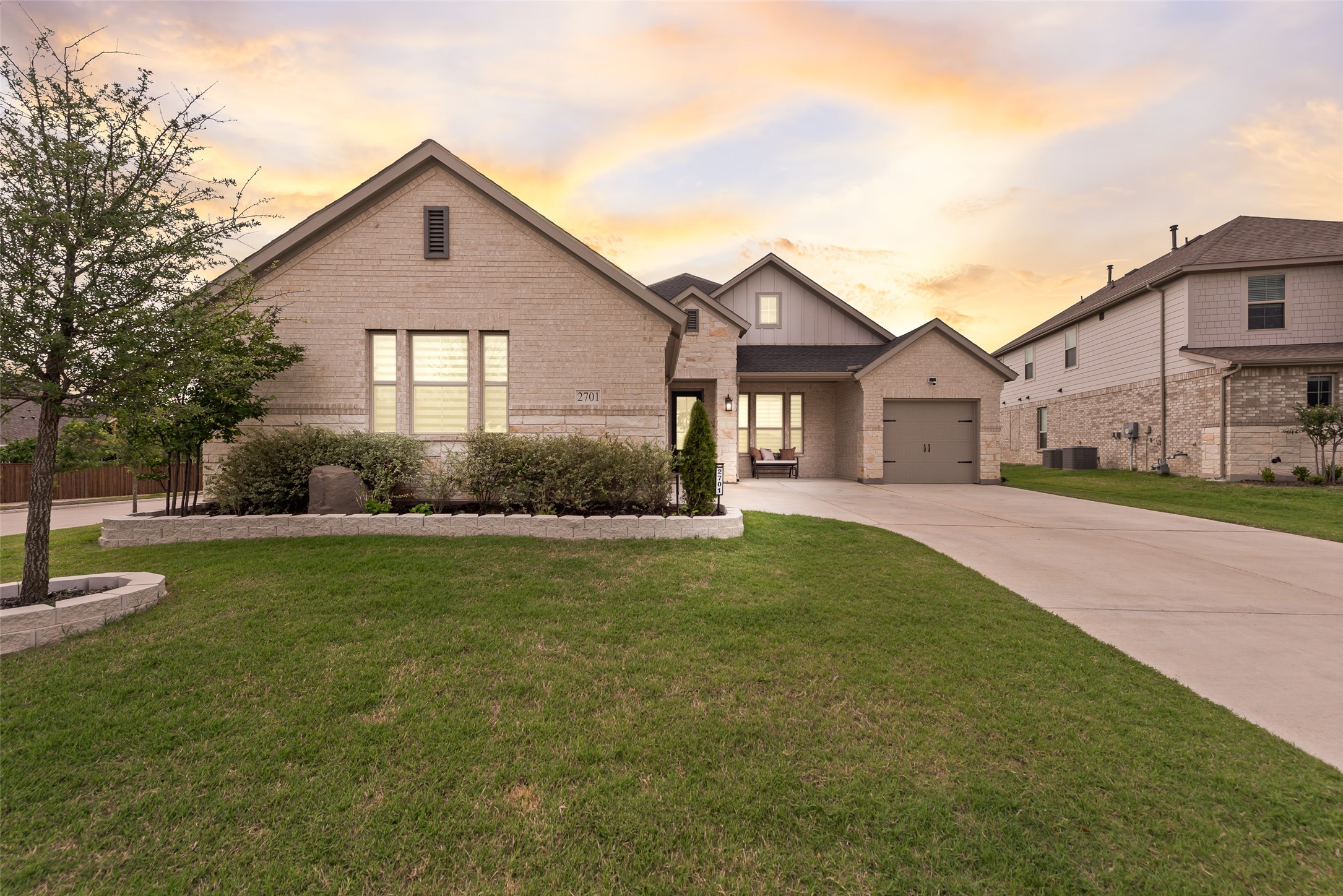 2701 Bluewood Lane