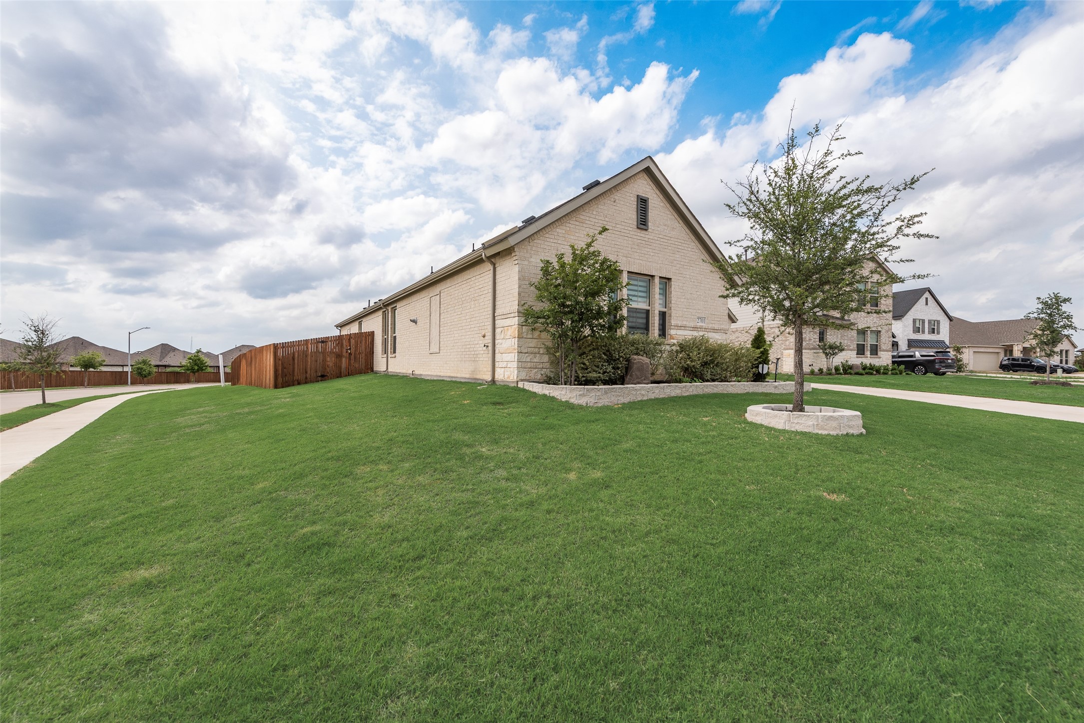 2701 Bluewood Lane