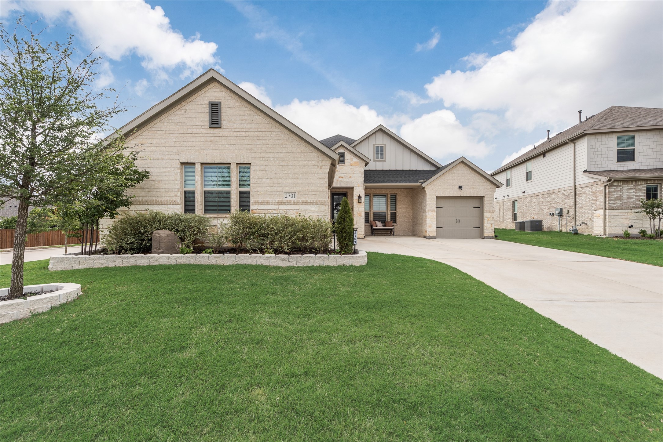2701 Bluewood Lane