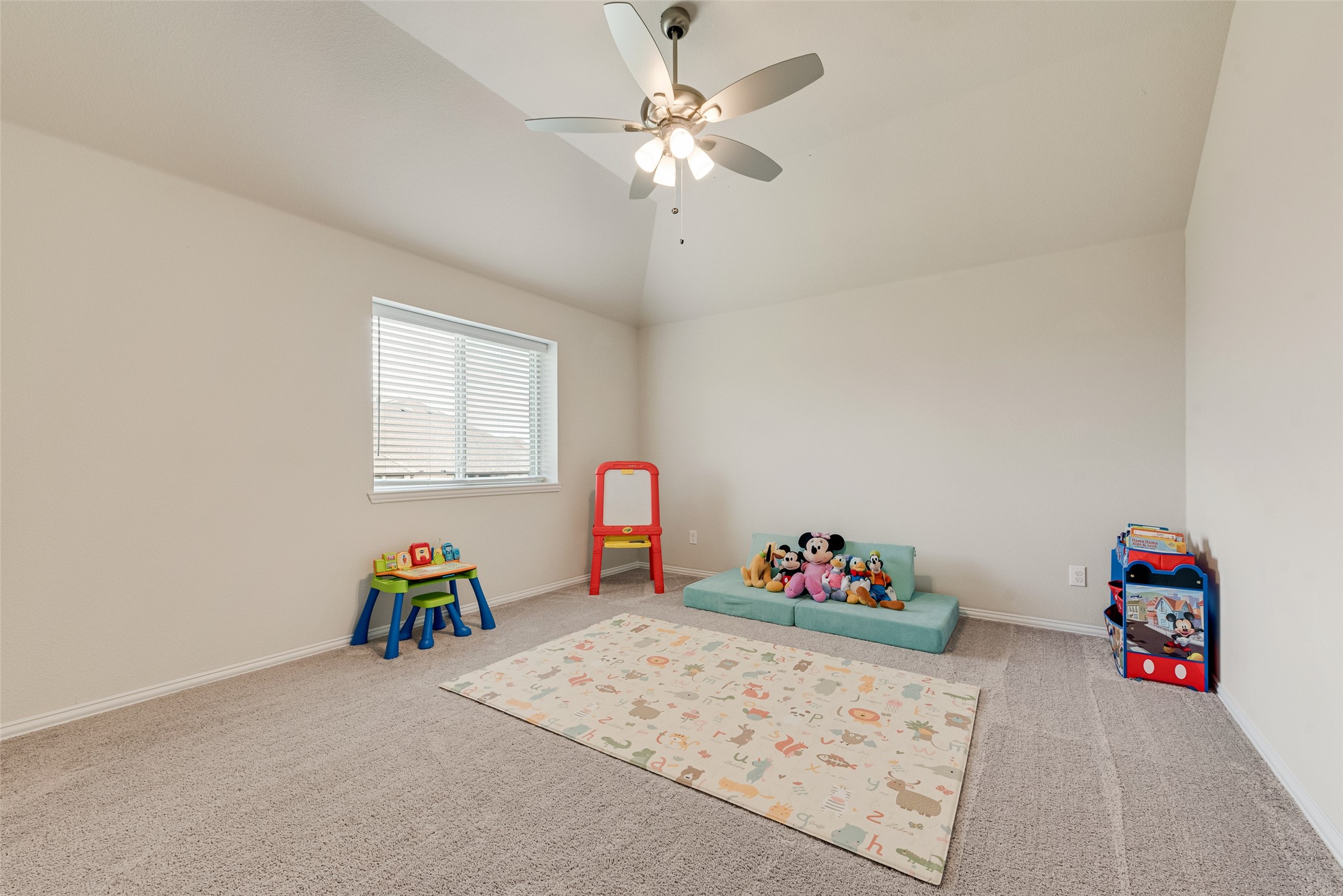 1839 Moscatel Lane
