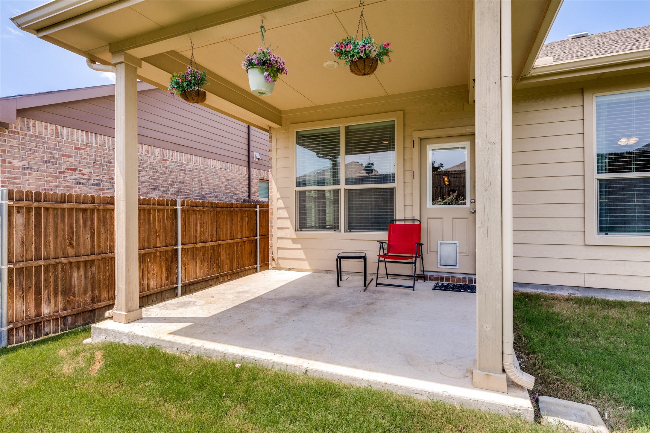 1148 Lakeville Drive
