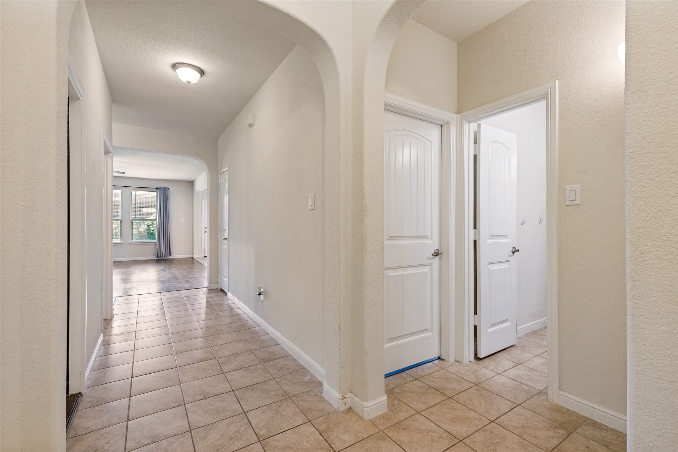 1148 Lakeville Drive