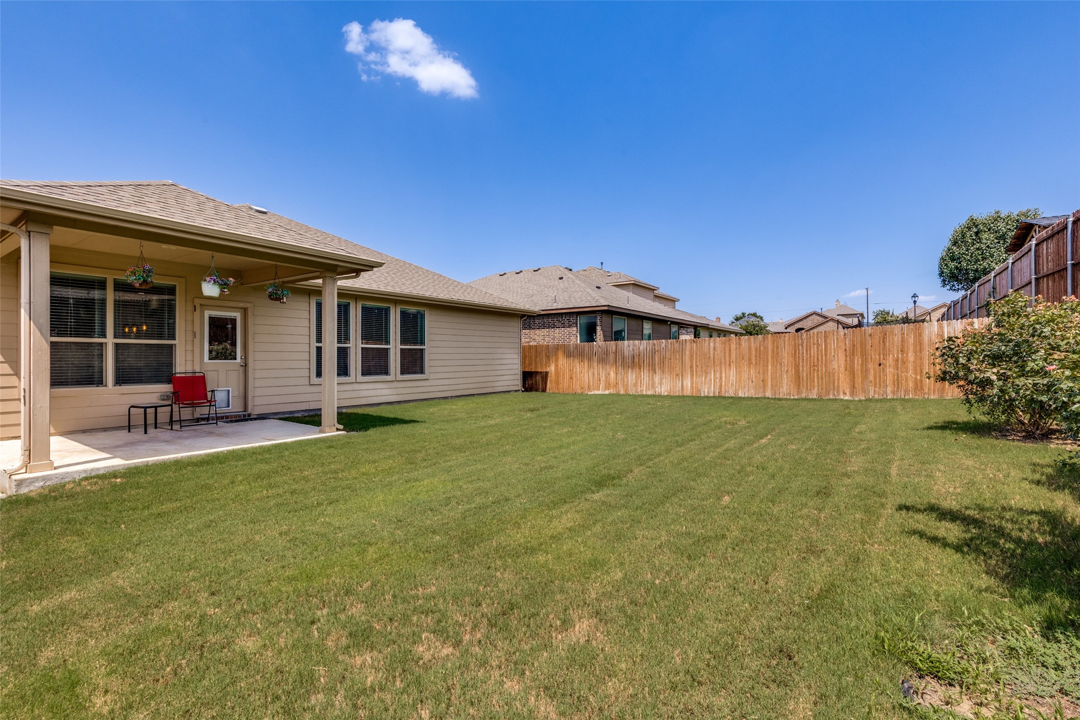 1148 Lakeville Drive