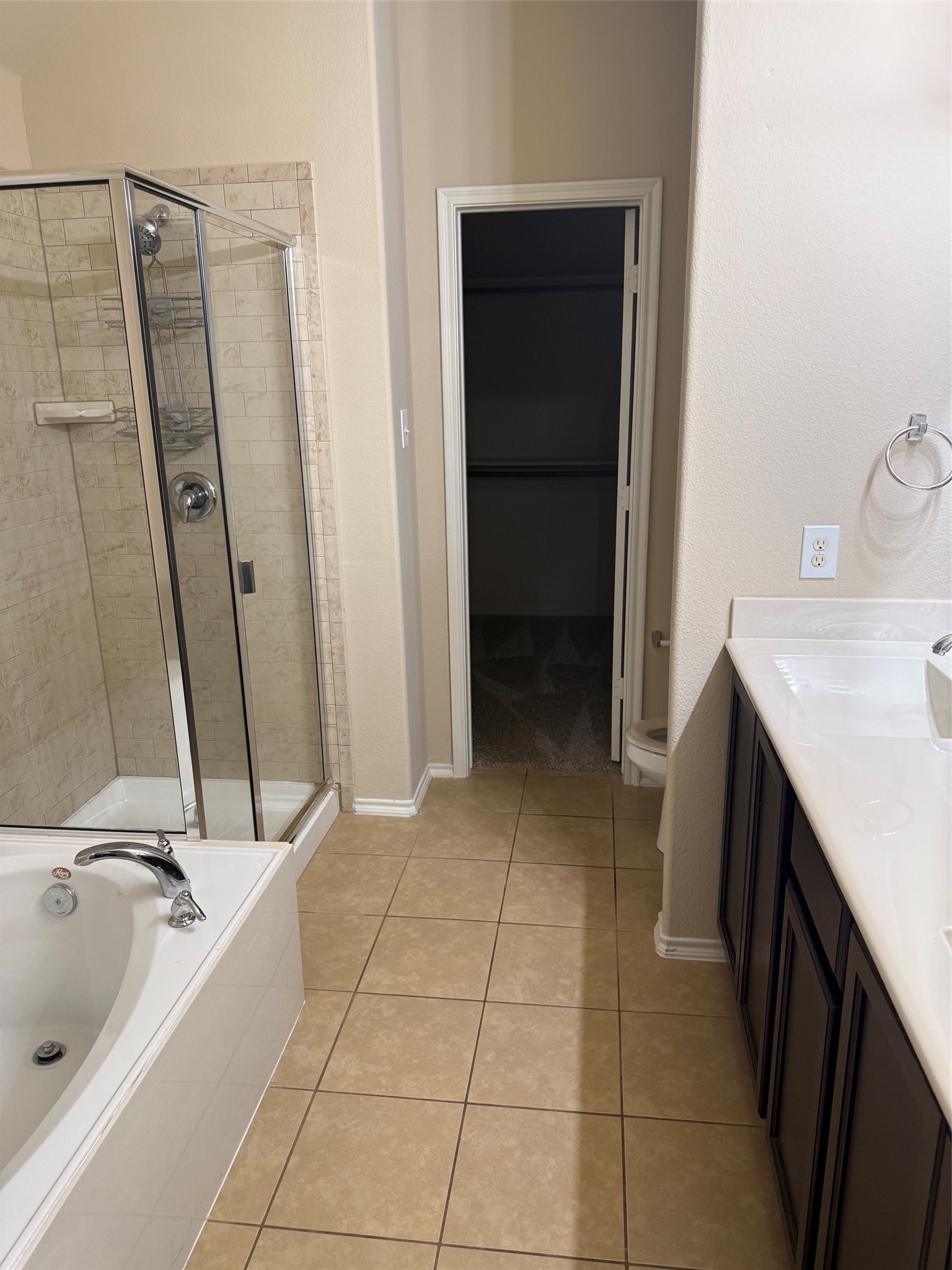 2208 Jonathan Creek Drive