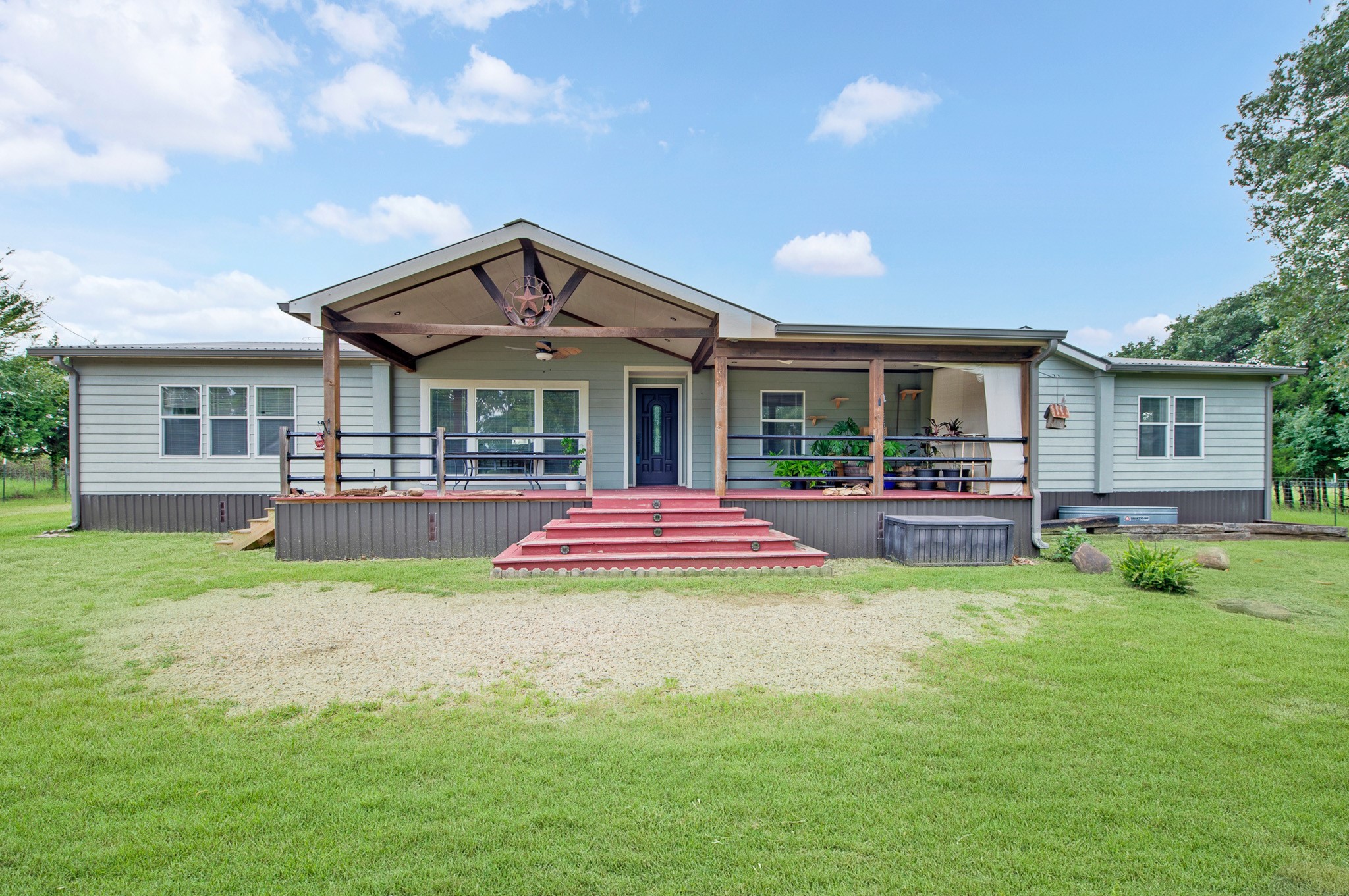 923 County Road 2415