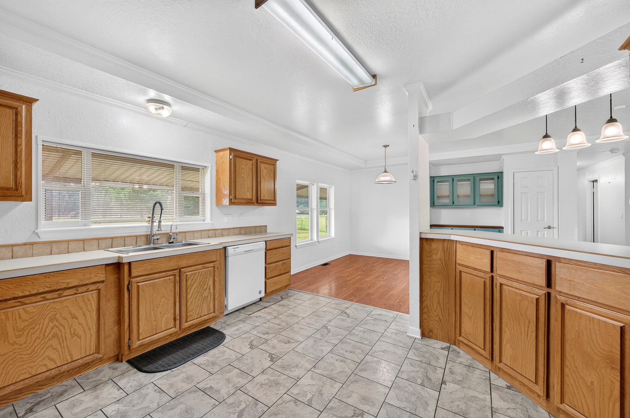 923 County Road 2415