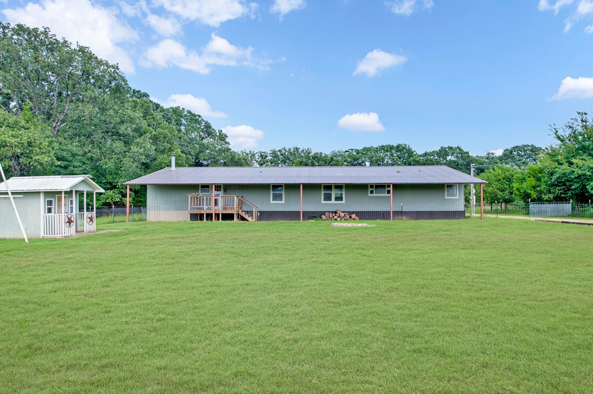923 County Road 2415