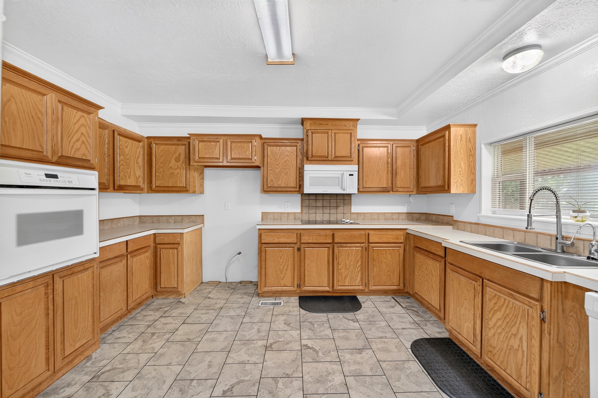 923 County Road 2415
