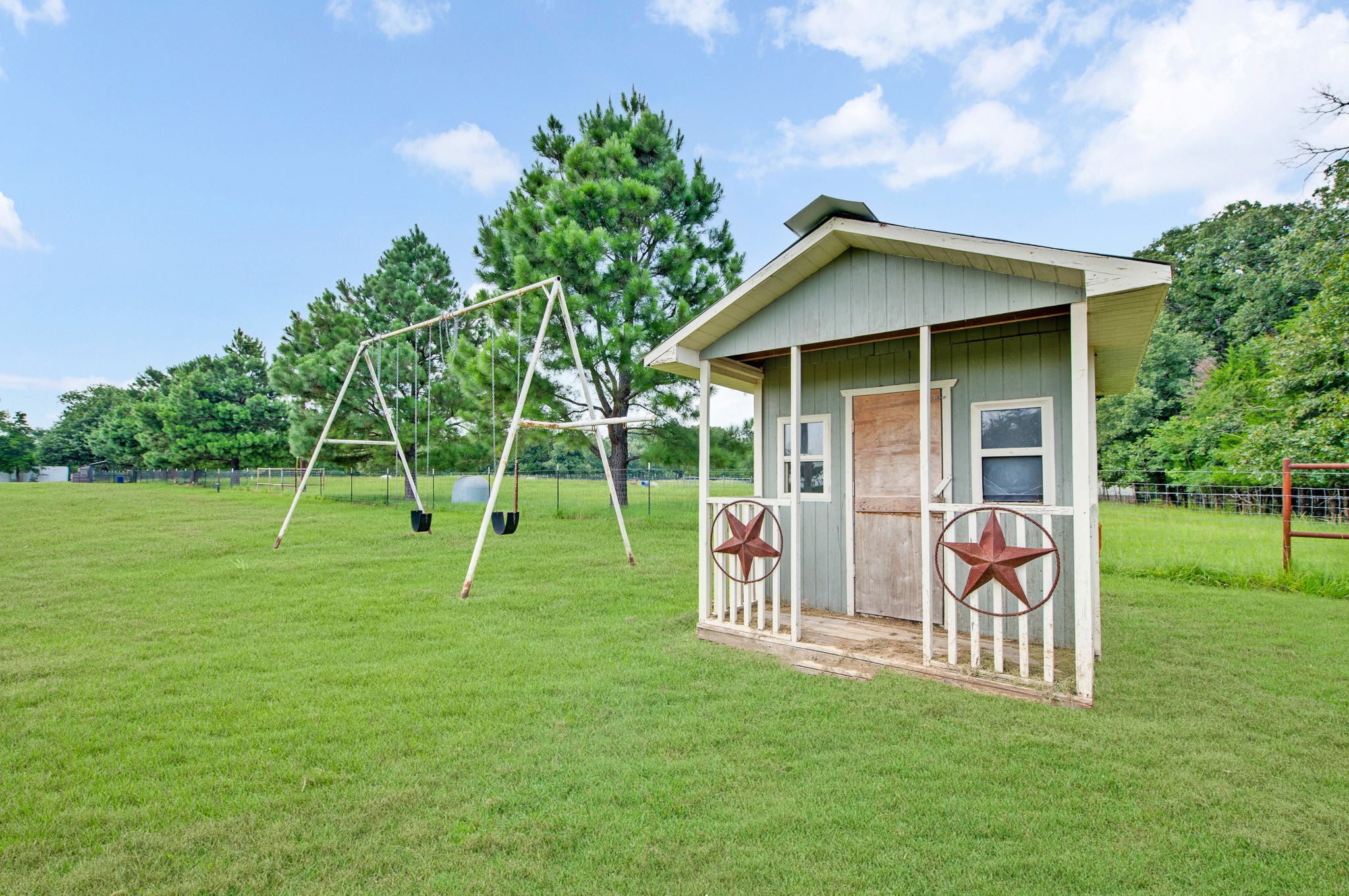 923 County Road 2415