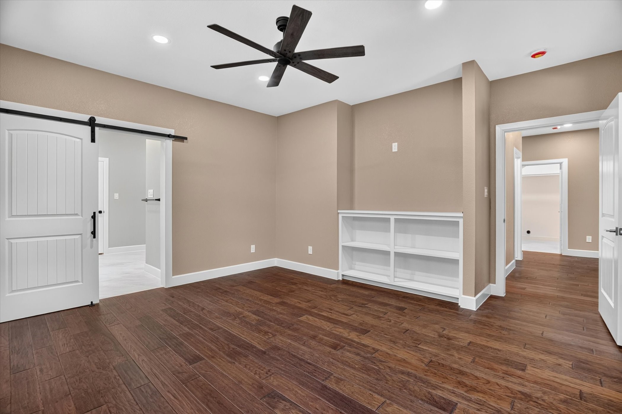 6400 Crapemyrtle Drive