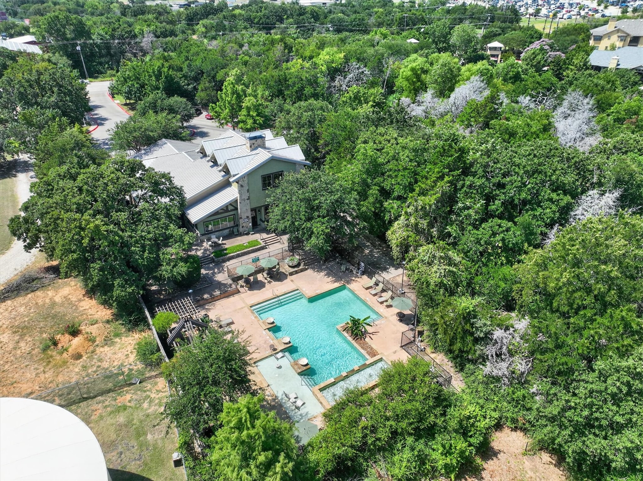 6400 Crapemyrtle Drive