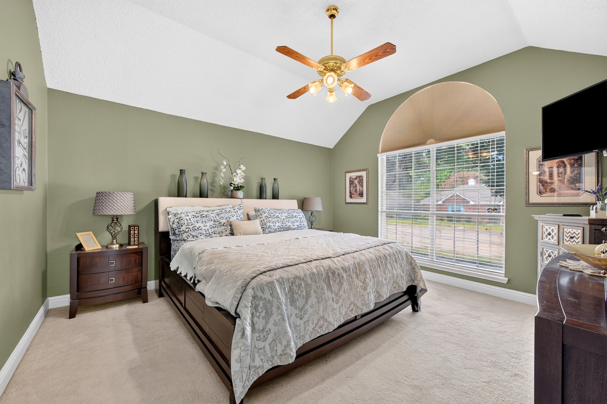 1926 Oak Bend Lane