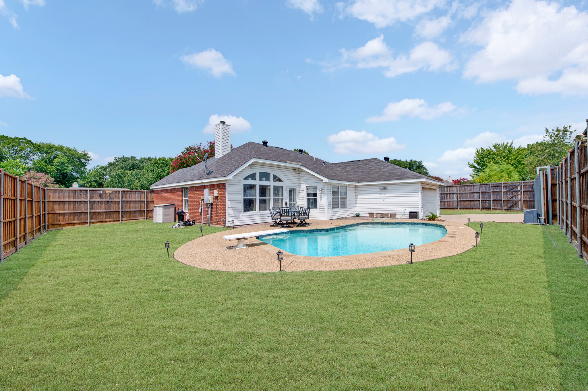 1926 Oak Bend Lane