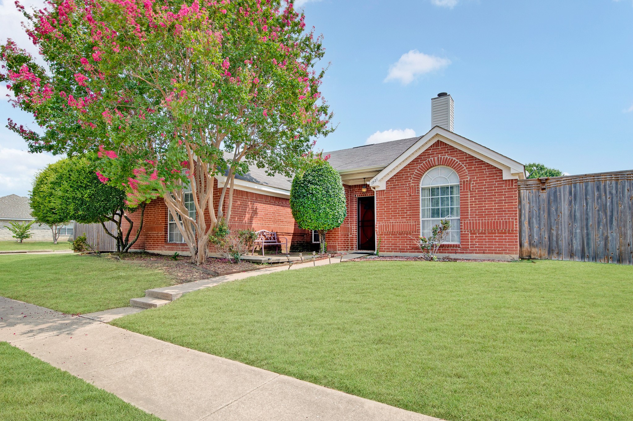 1926 Oak Bend Lane