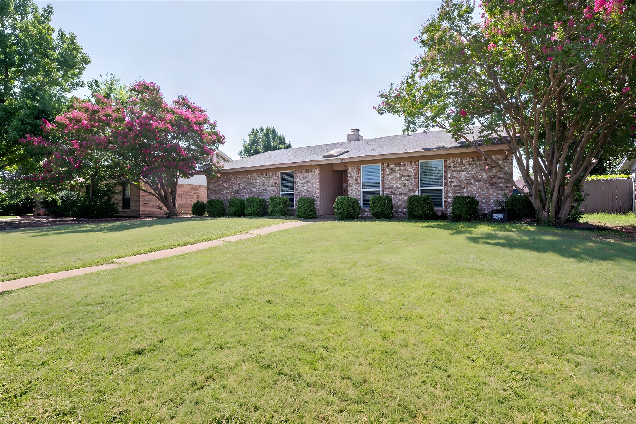 1654 Clarendon Drive