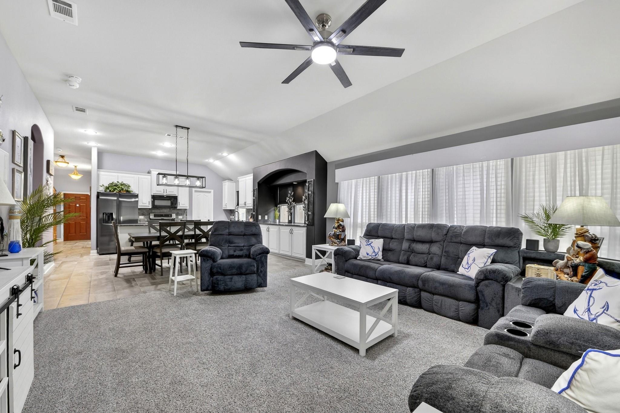 1120 Ponderosa Drive
