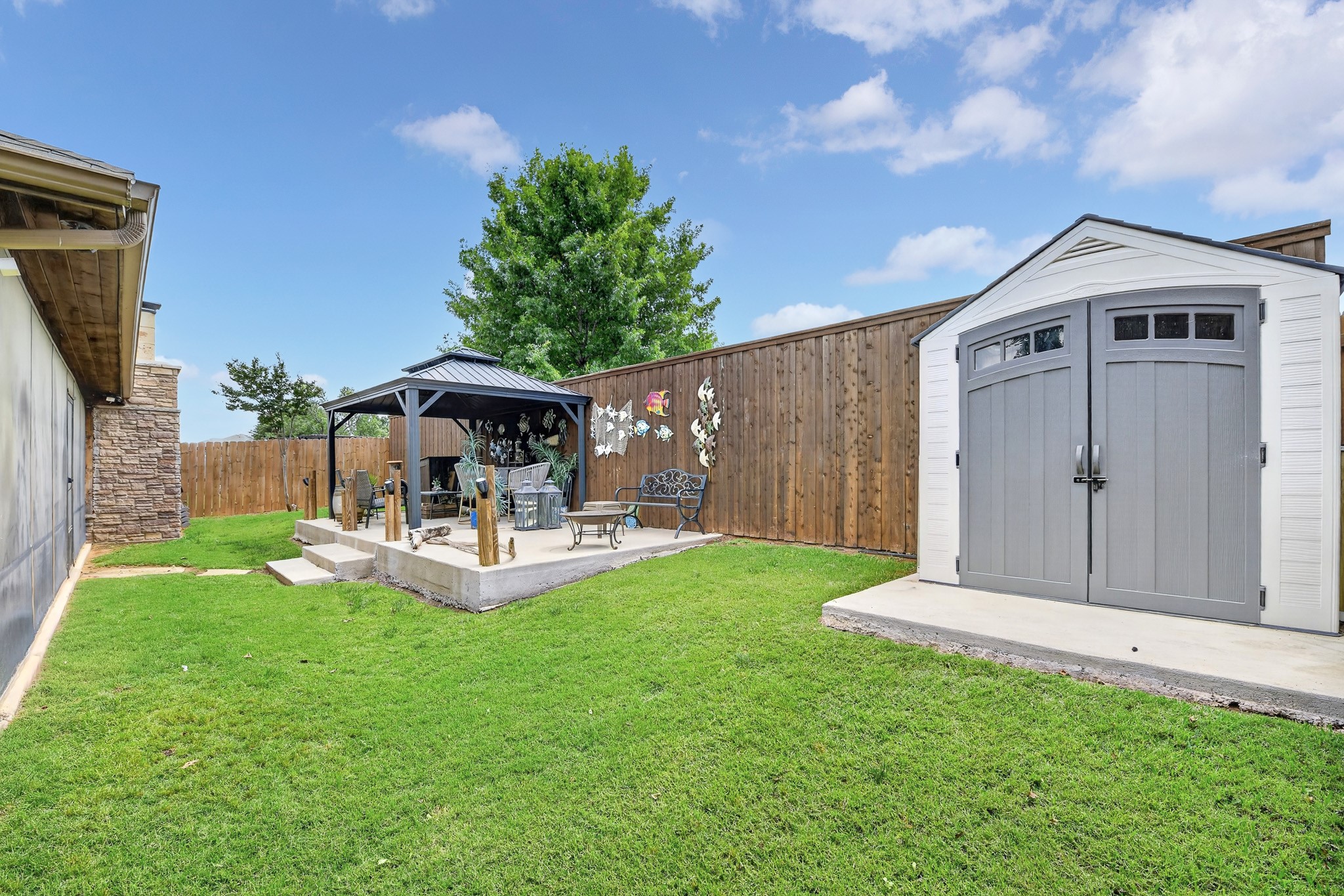 1120 Ponderosa Drive
