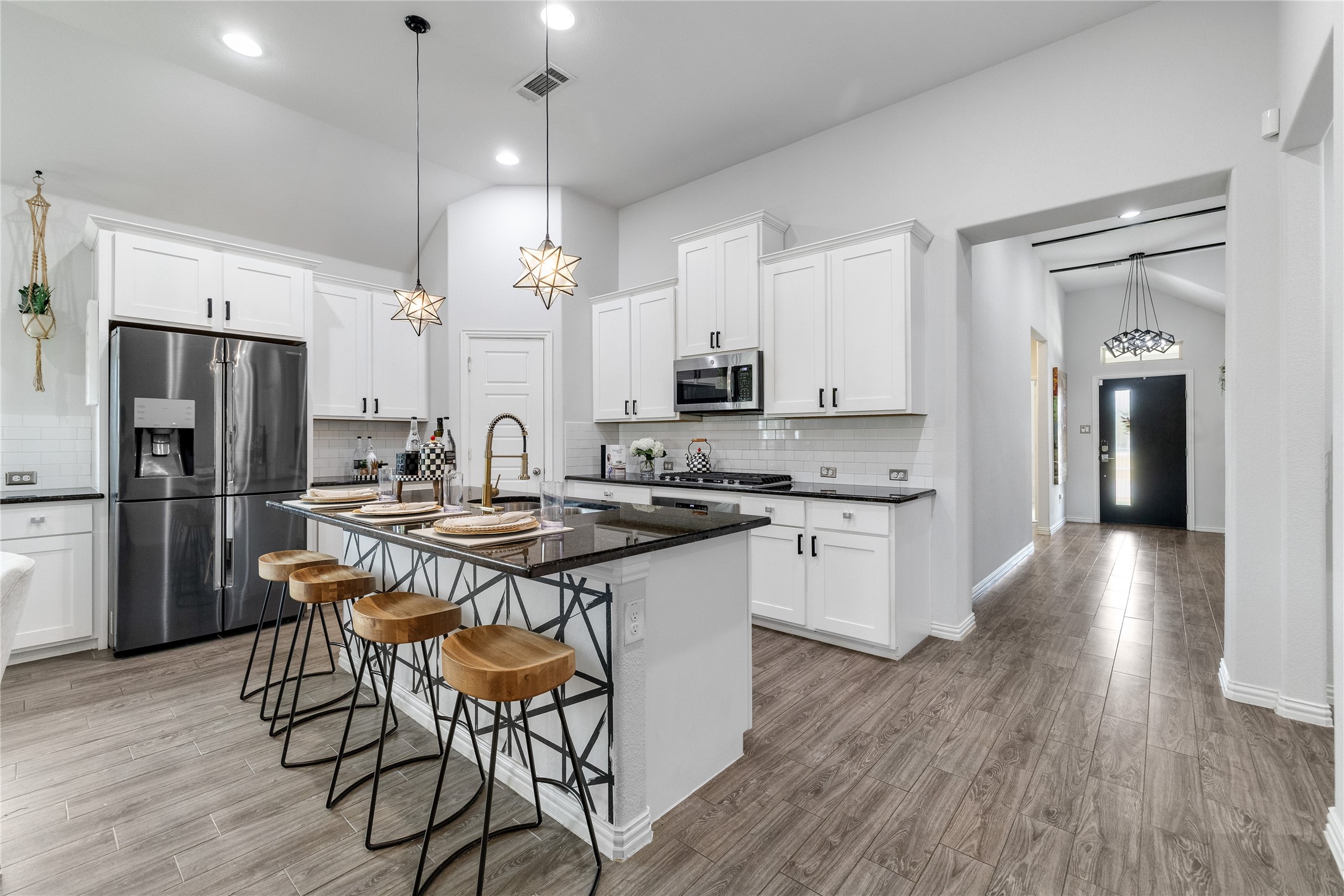 5460 Mustang Lane