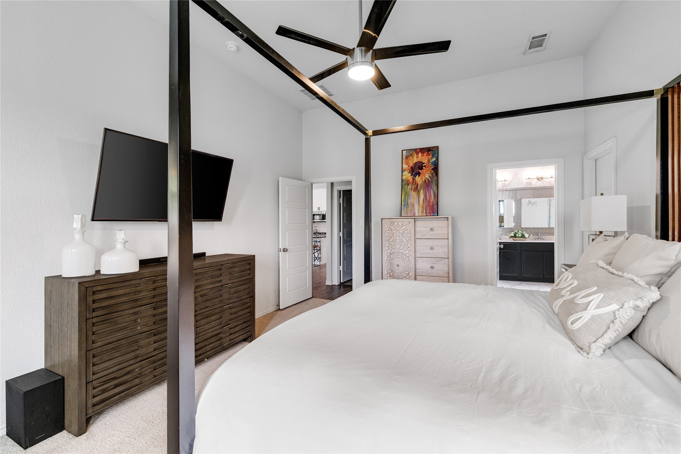 5460 Mustang Lane