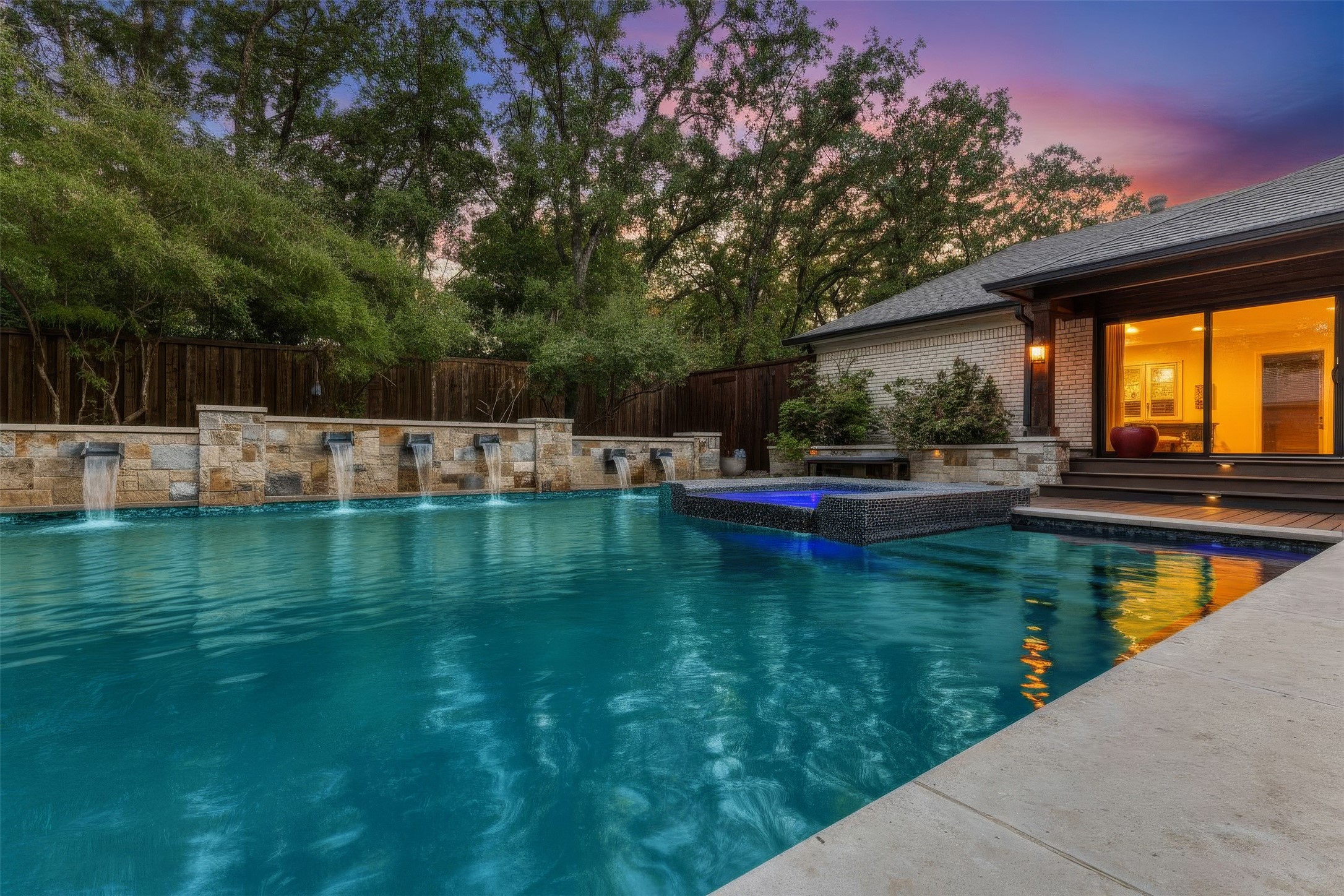 1117 Shady Lane N