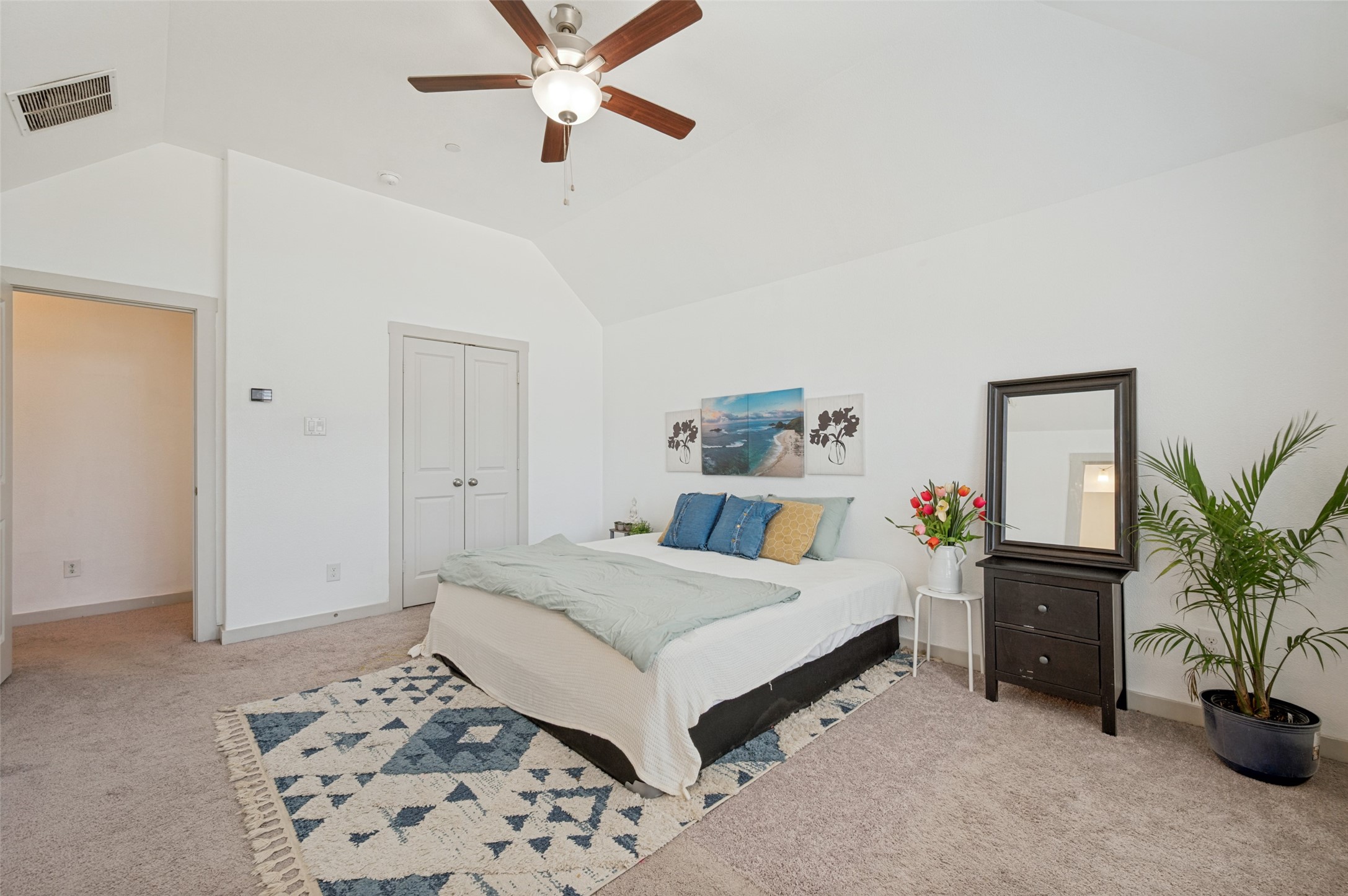 2741 Splendor Drive