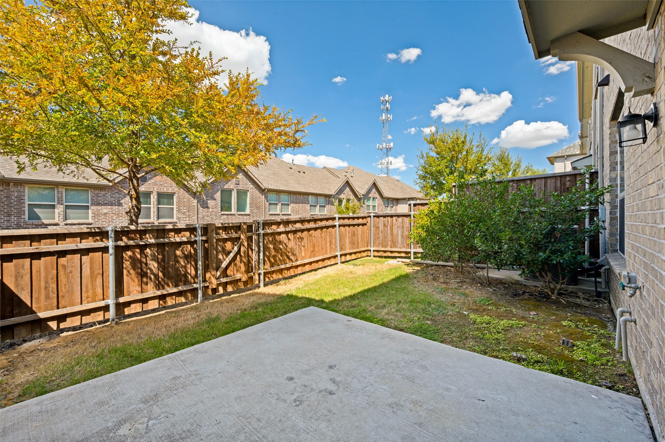 2741 Splendor Drive