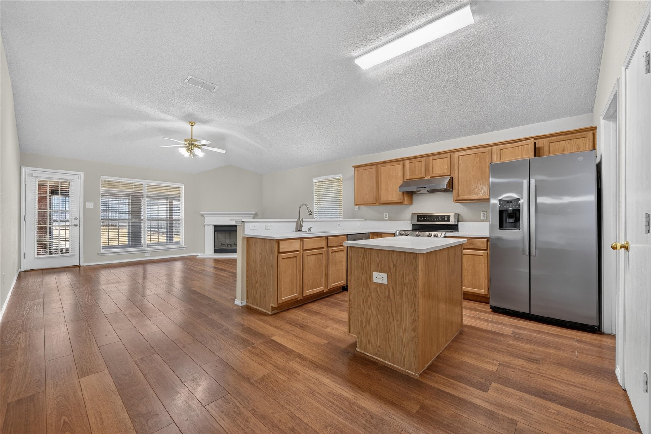 2400 Nogales Drive