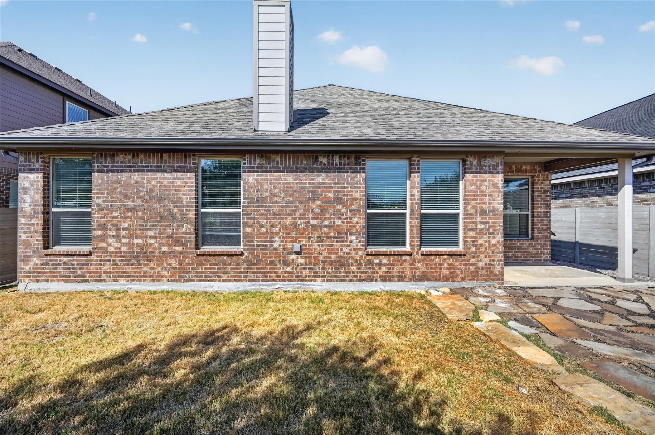 904 Dove Cove