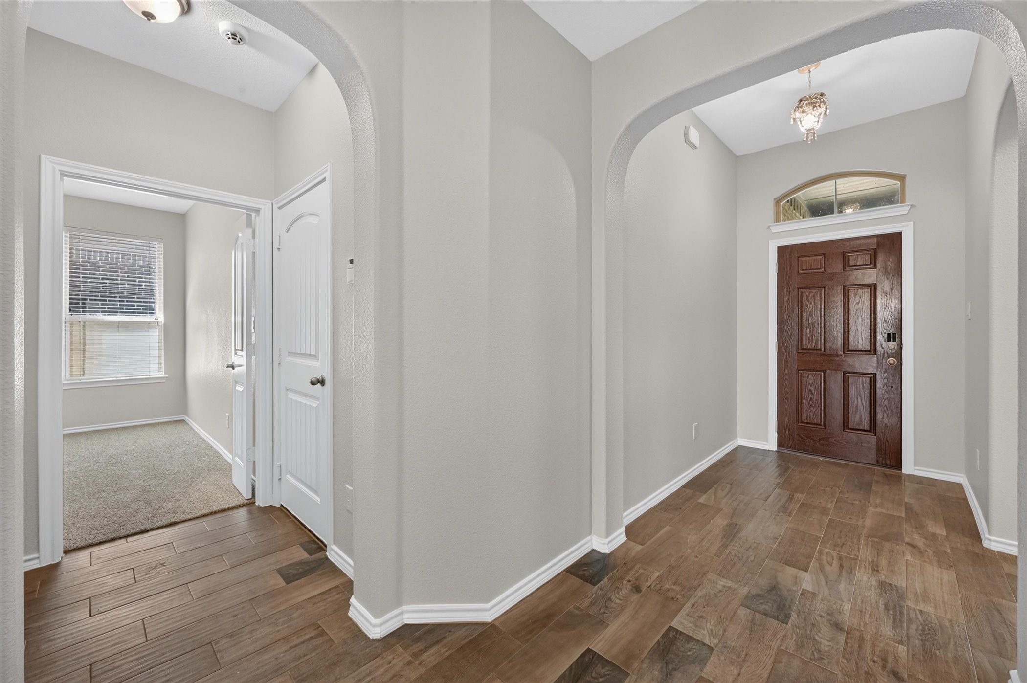 904 Dove Cove