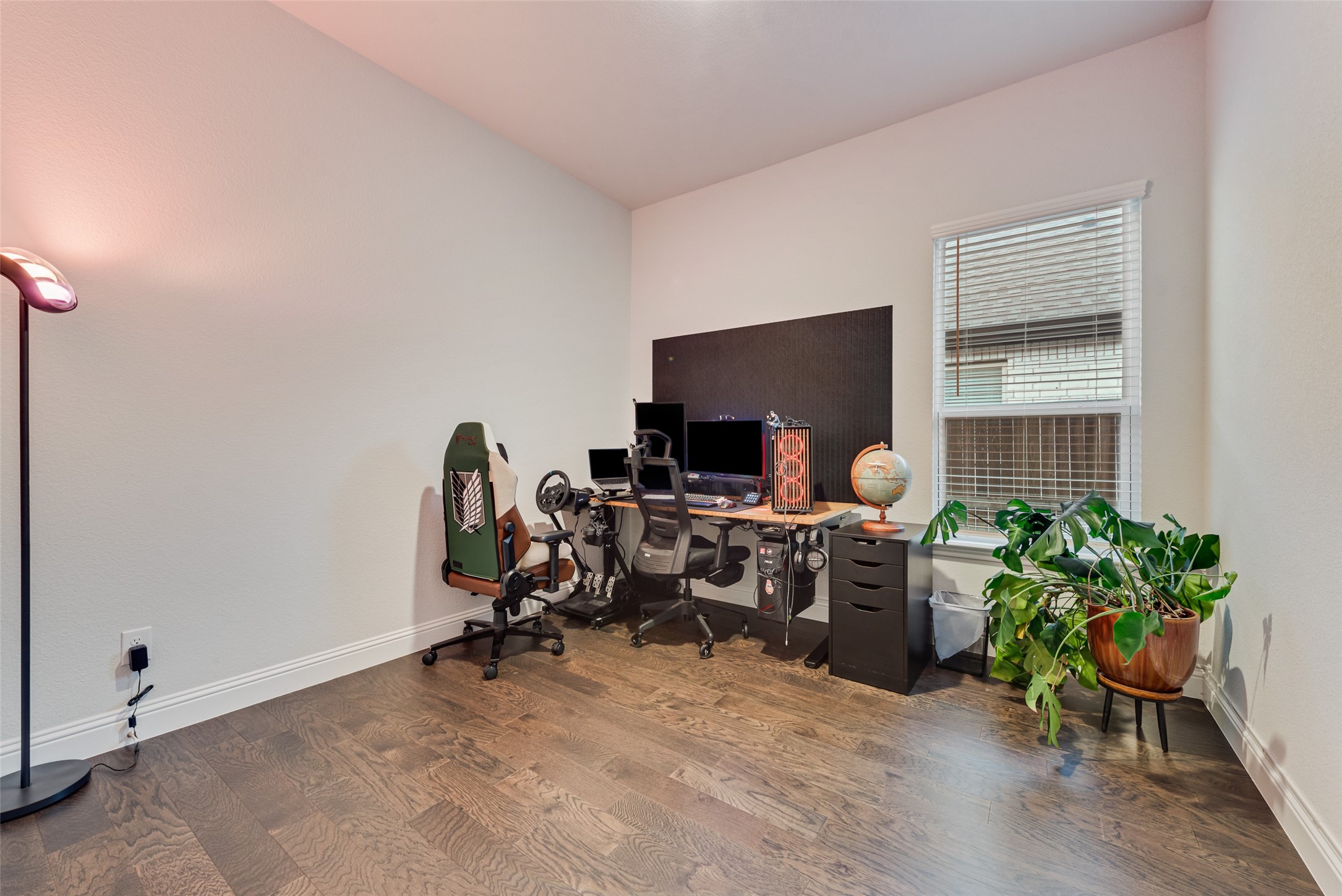 812 Stamford Avenue