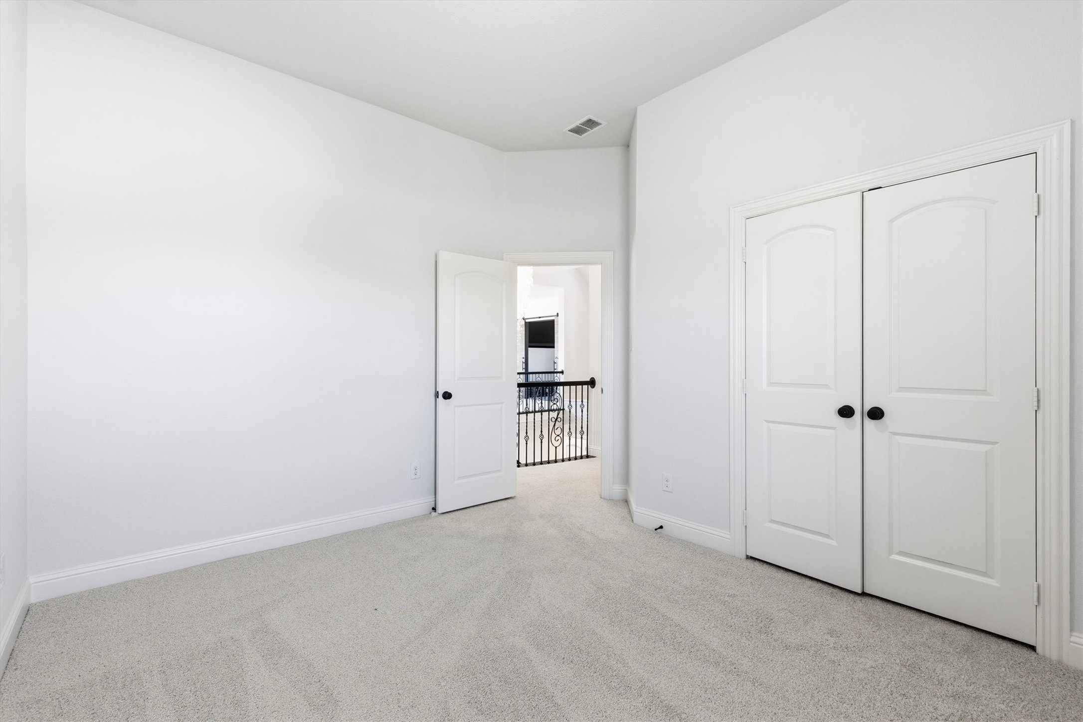 1001 Sandbar Street