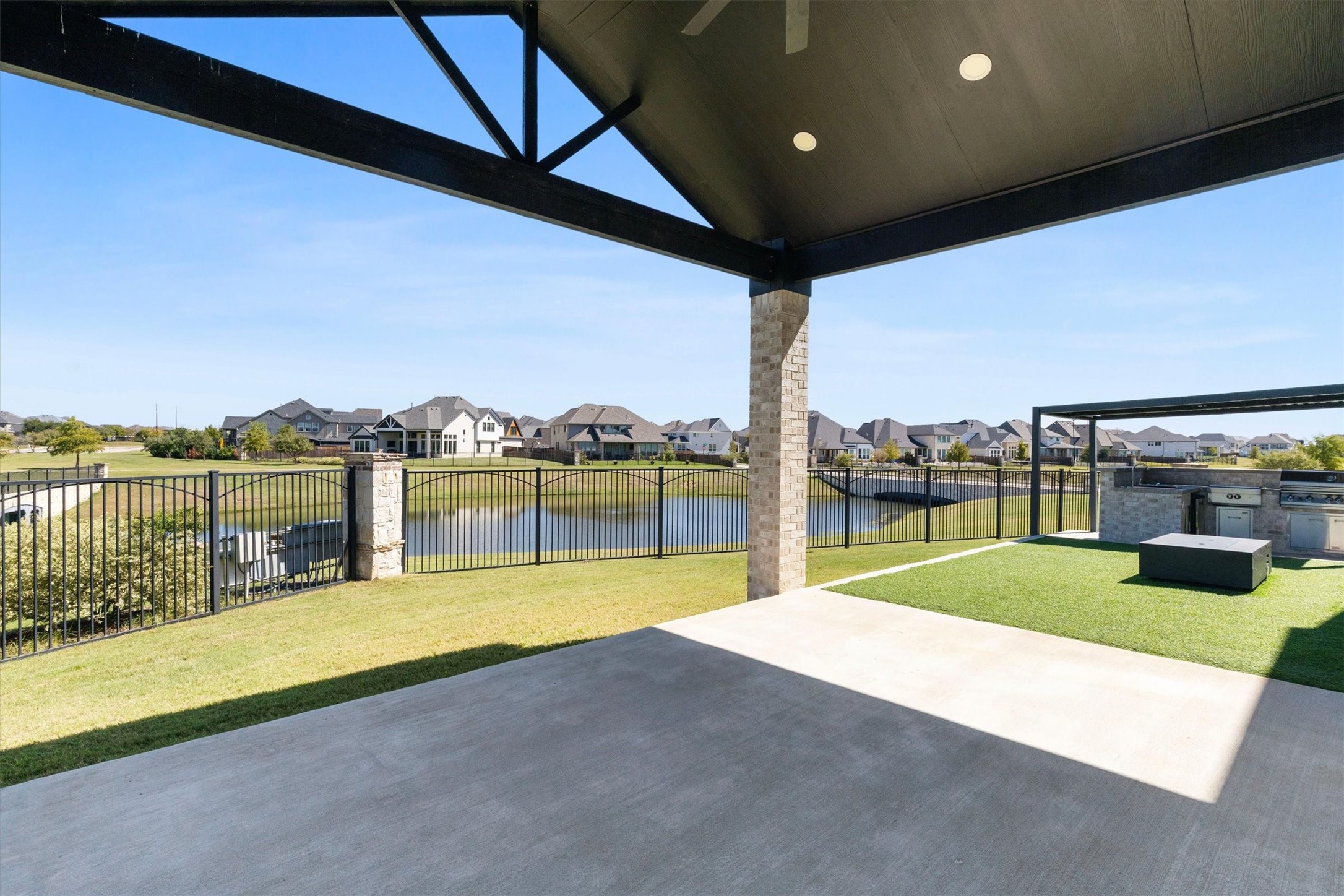 1001 Sandbar Street