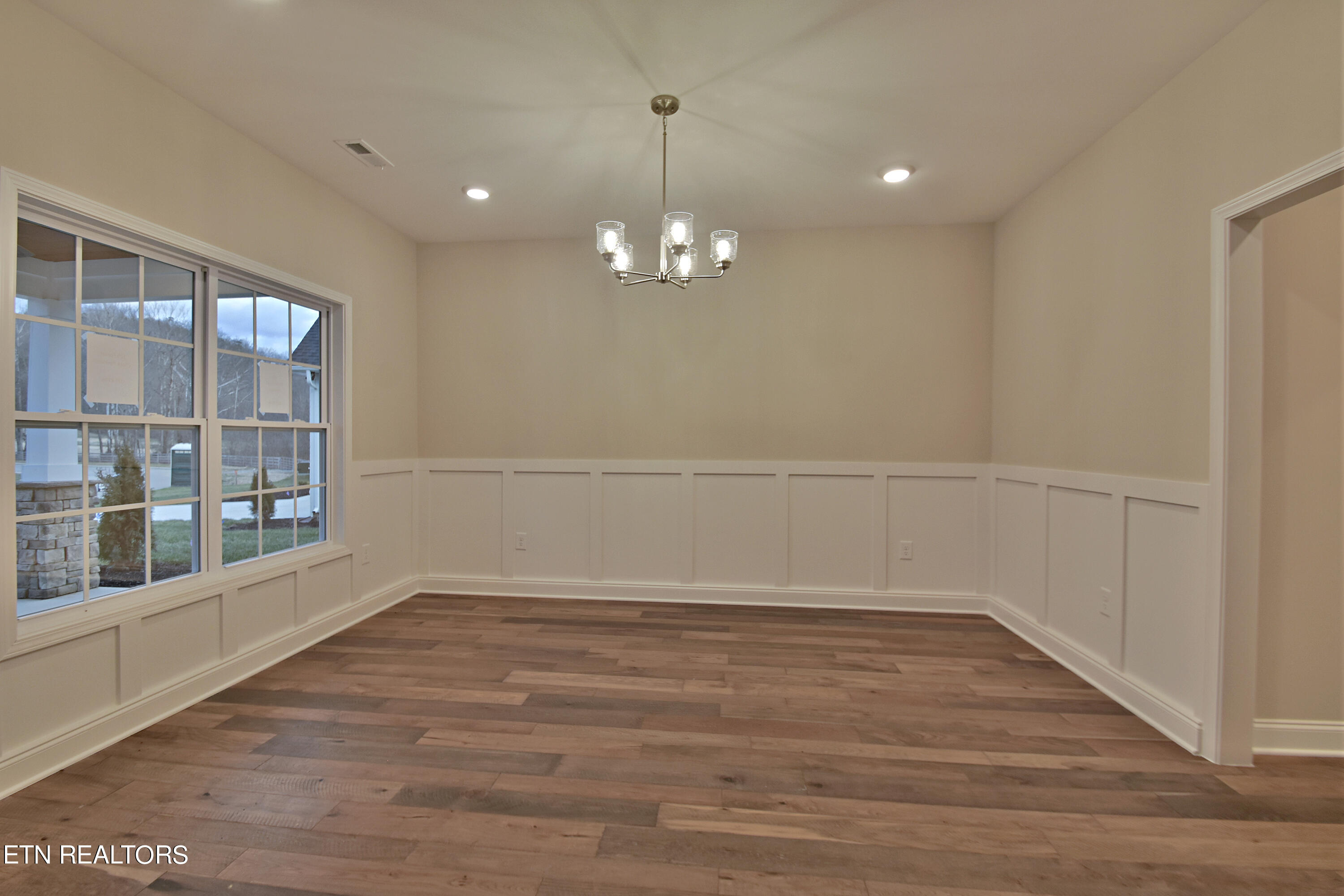 125 Forest Creek Pkwy