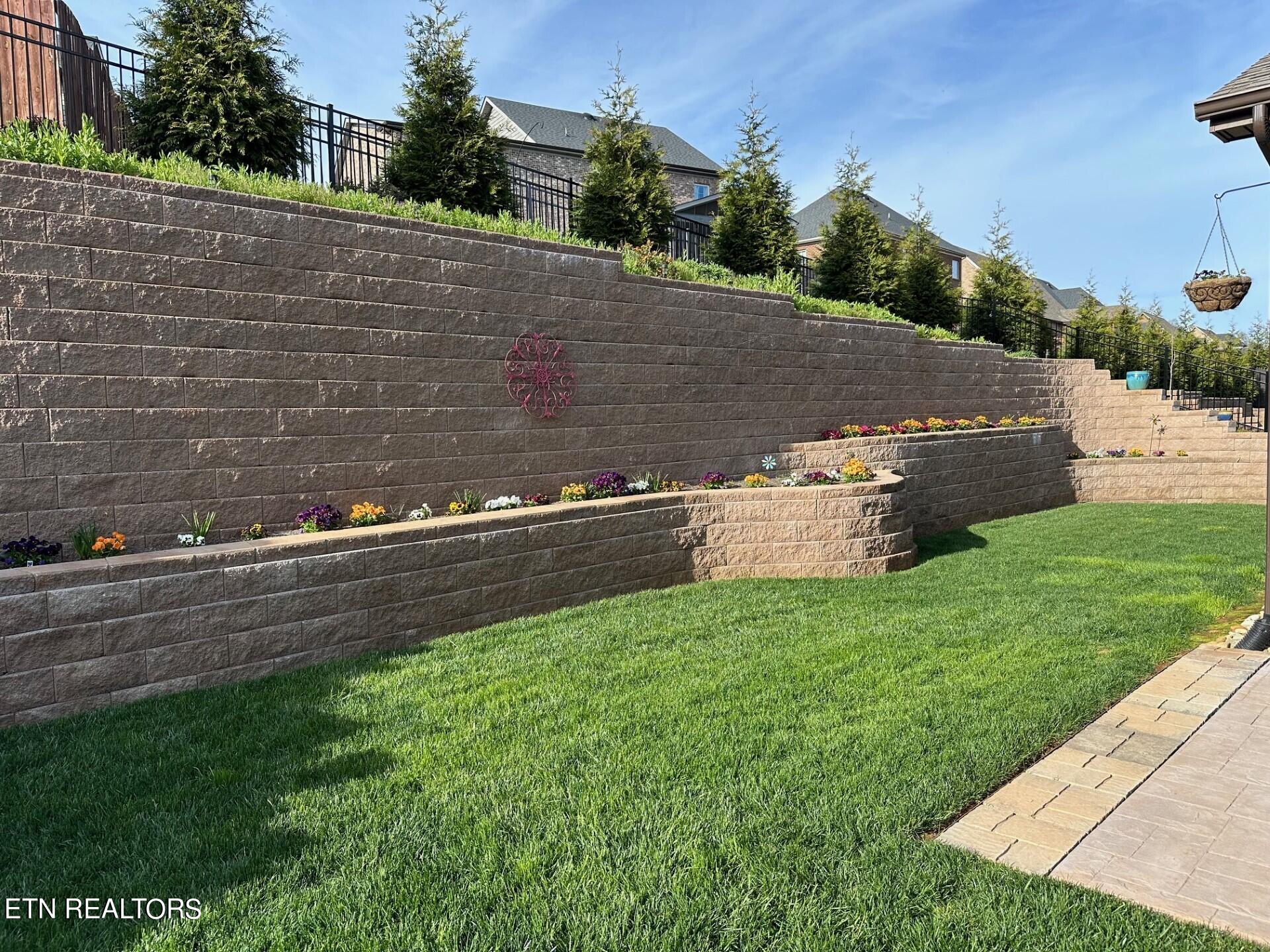 12049 Salt Creek Lane