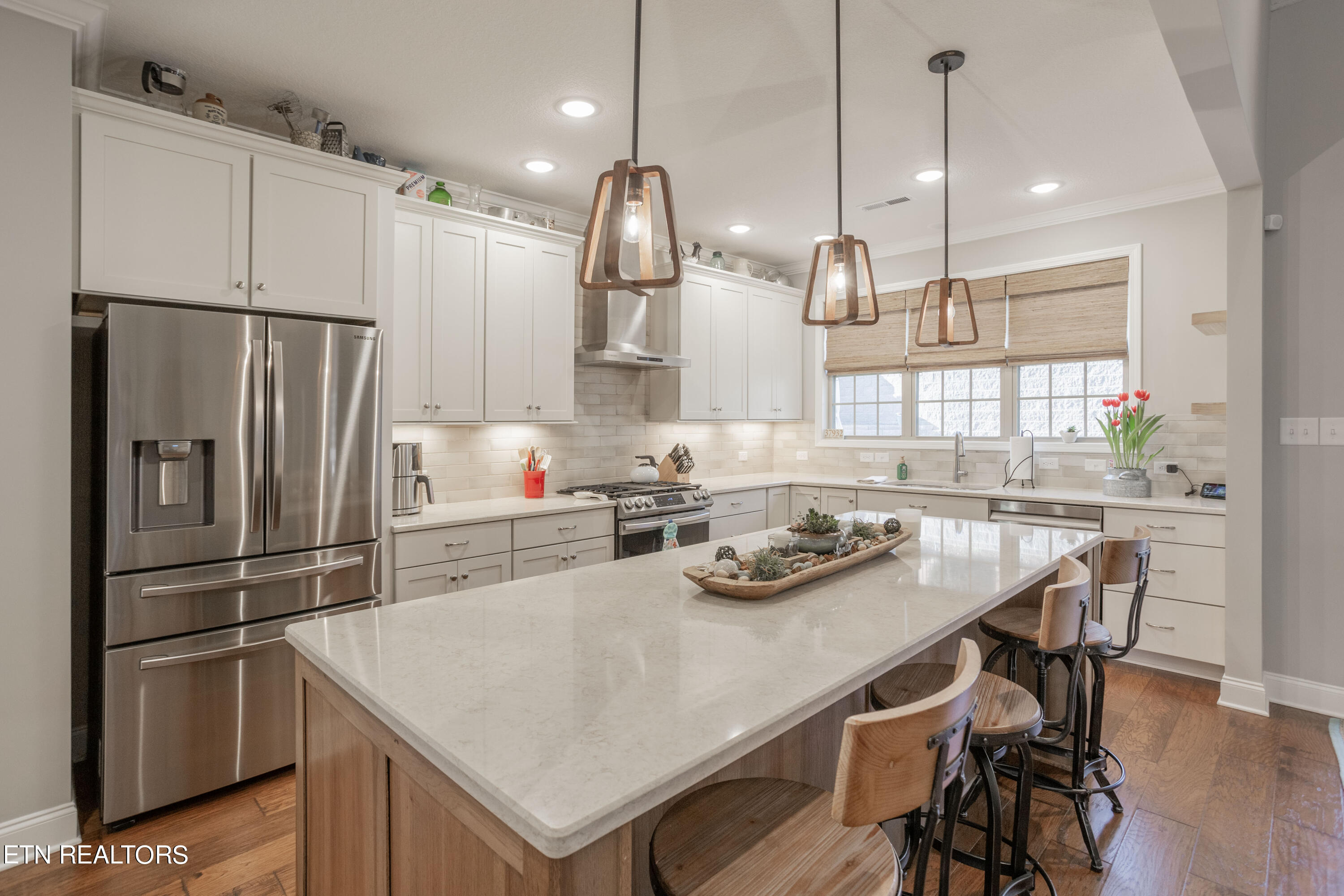 12049 Salt Creek Lane