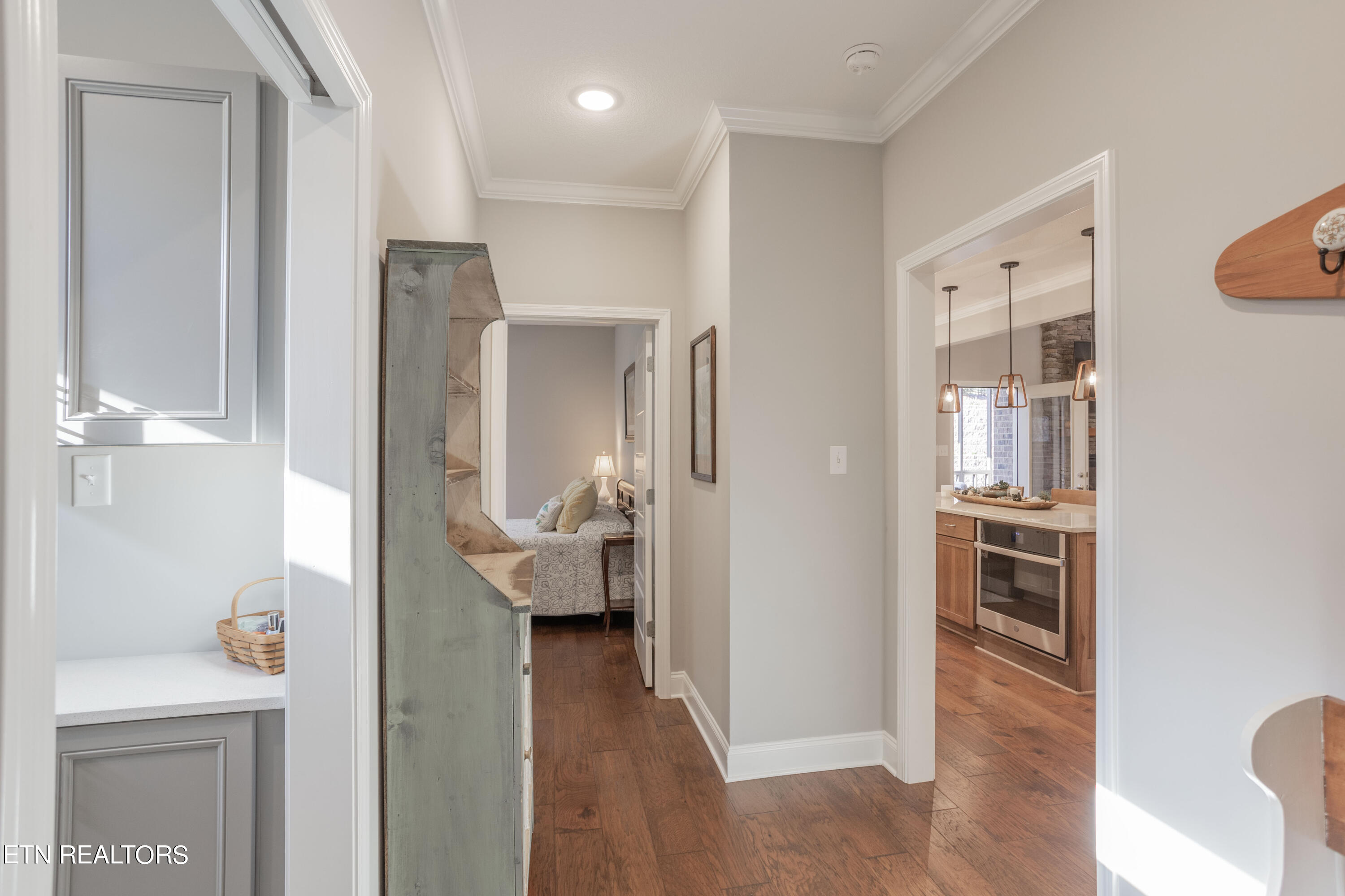 12049 Salt Creek Lane