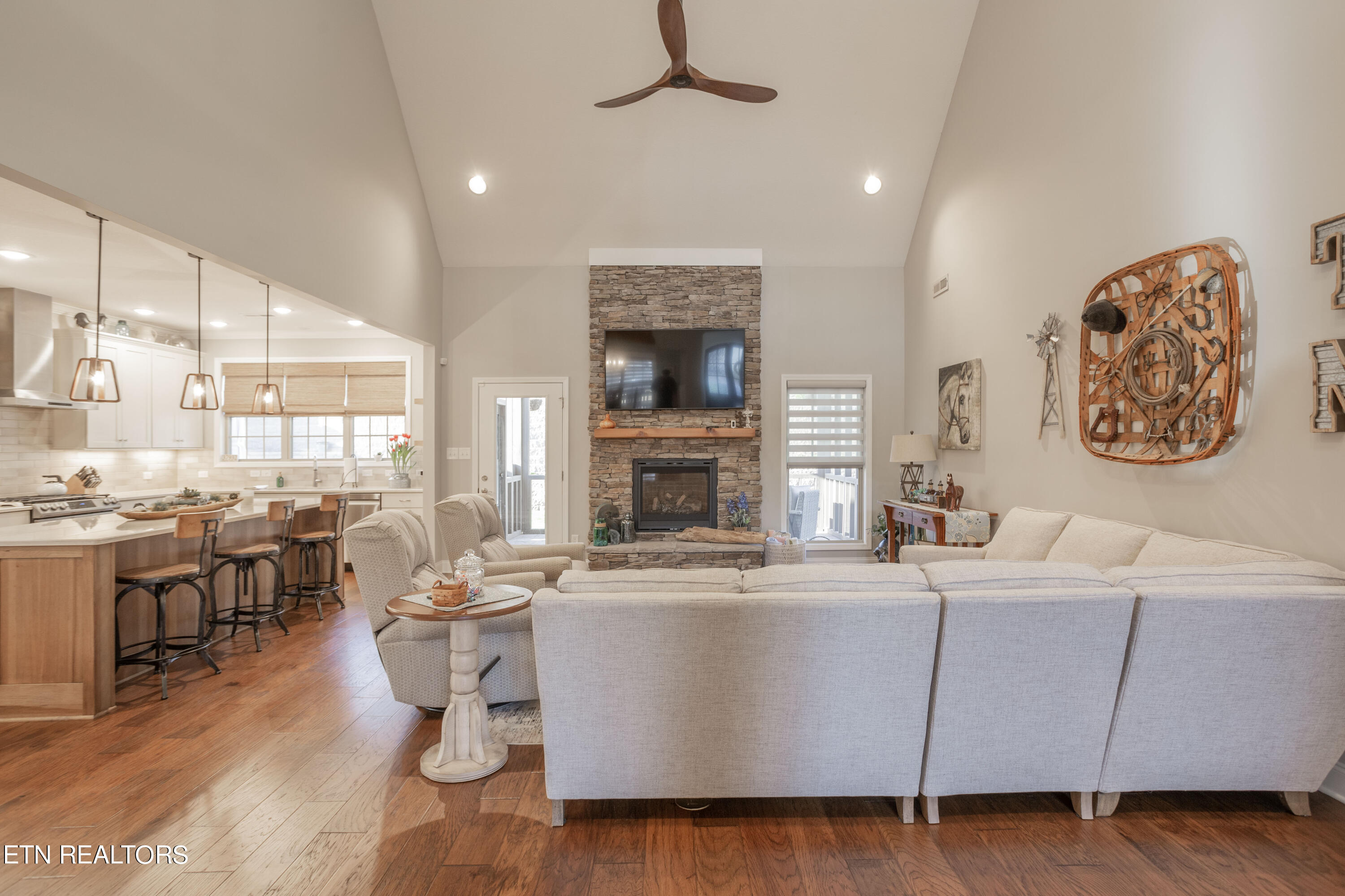 12049 Salt Creek Lane